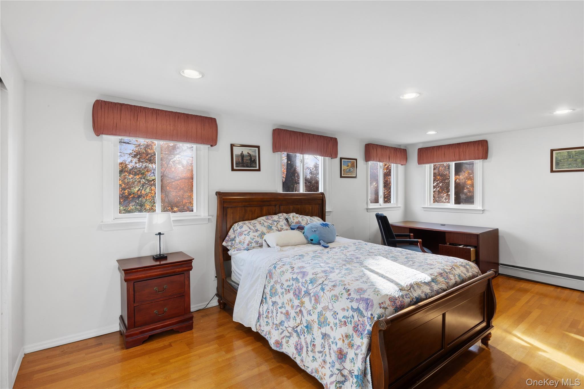 38 Lake Drive, Manhasset Hills, NY 11040