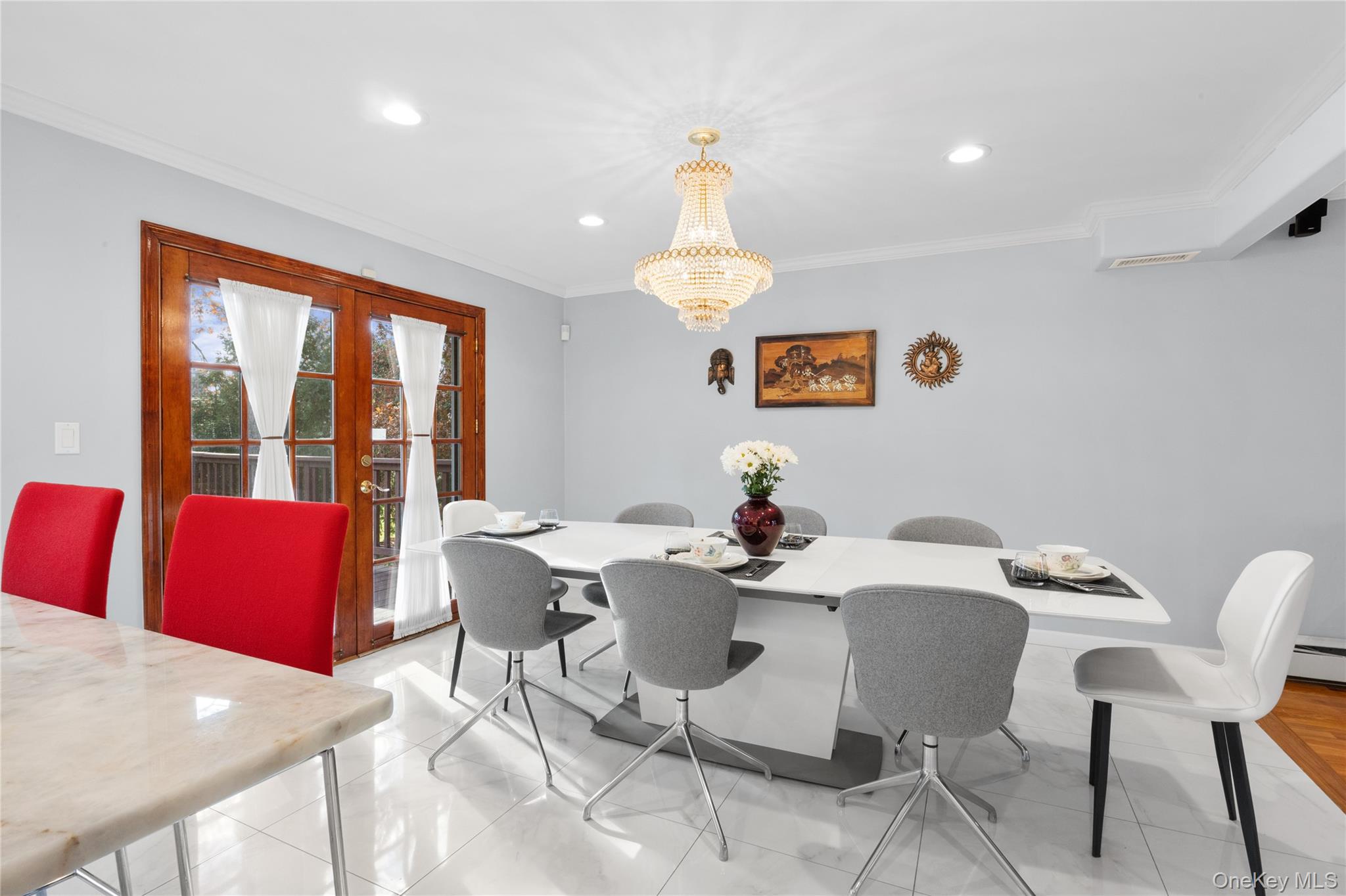 38 Lake Drive, Manhasset Hills, NY 11040