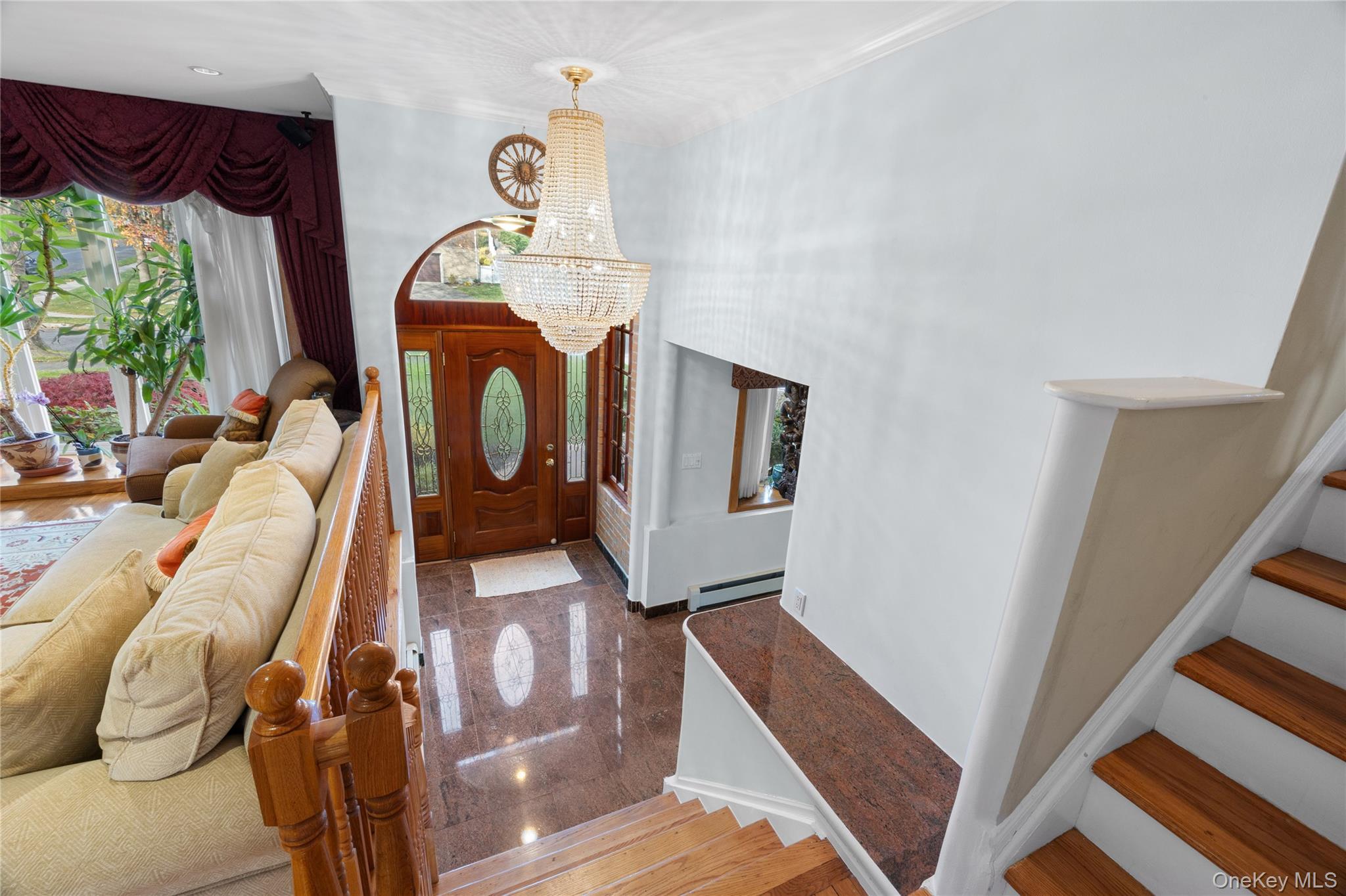 38 Lake Drive, Manhasset Hills, NY 11040