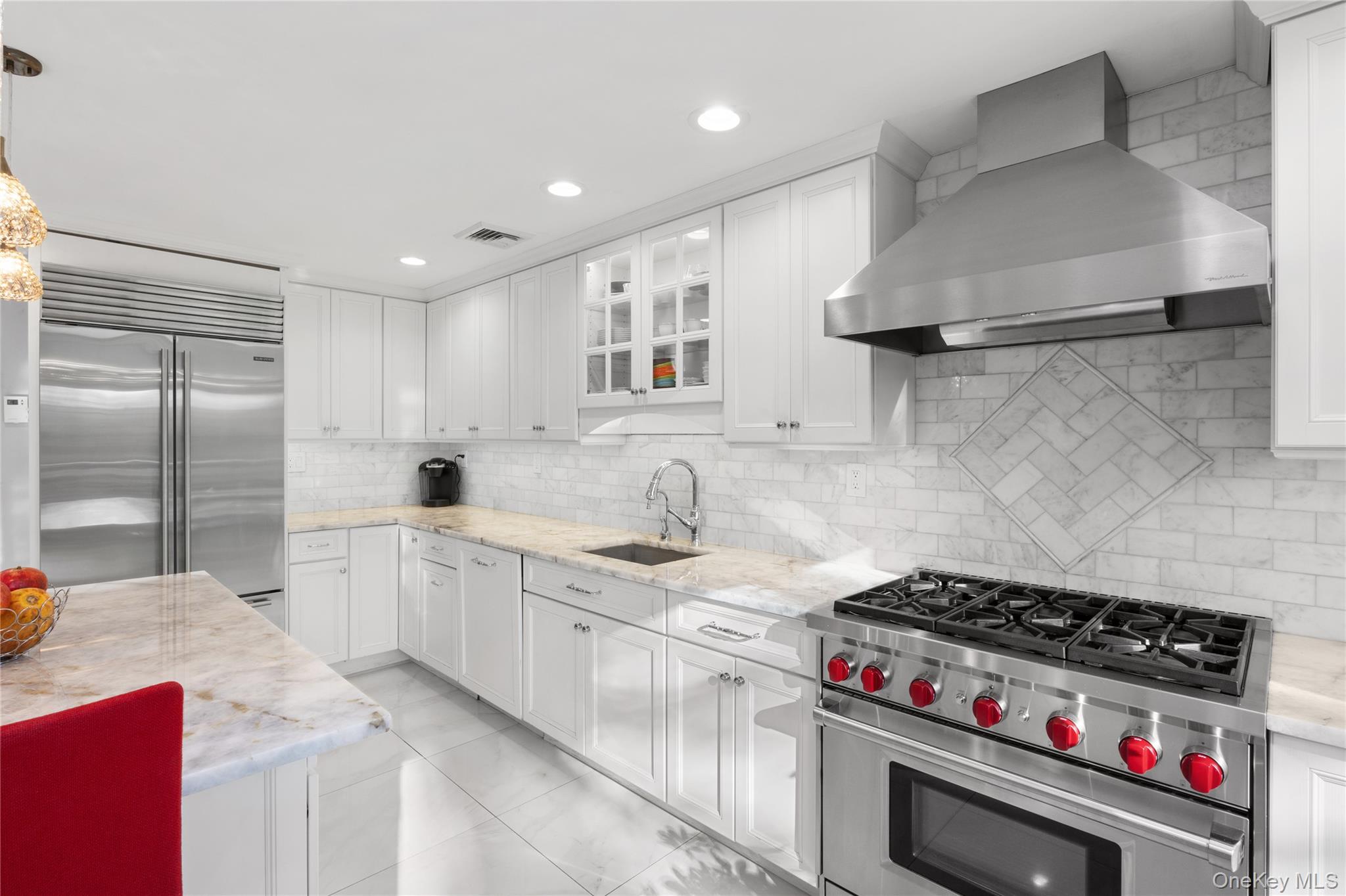 38 Lake Drive, Manhasset Hills, NY 11040