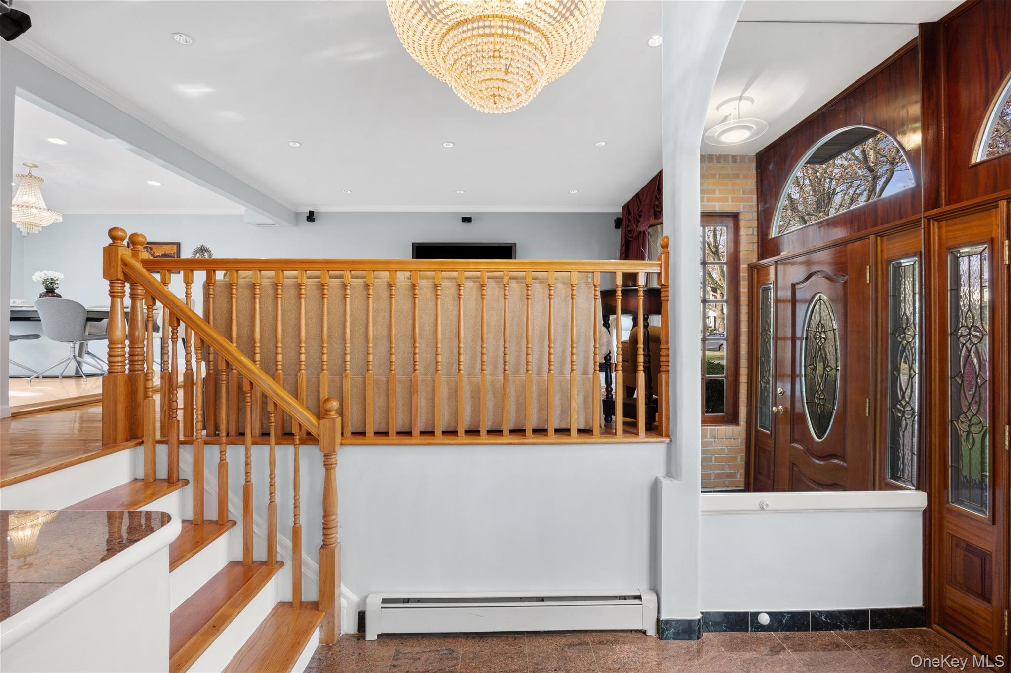 38 Lake Drive, Manhasset Hills, NY 11040