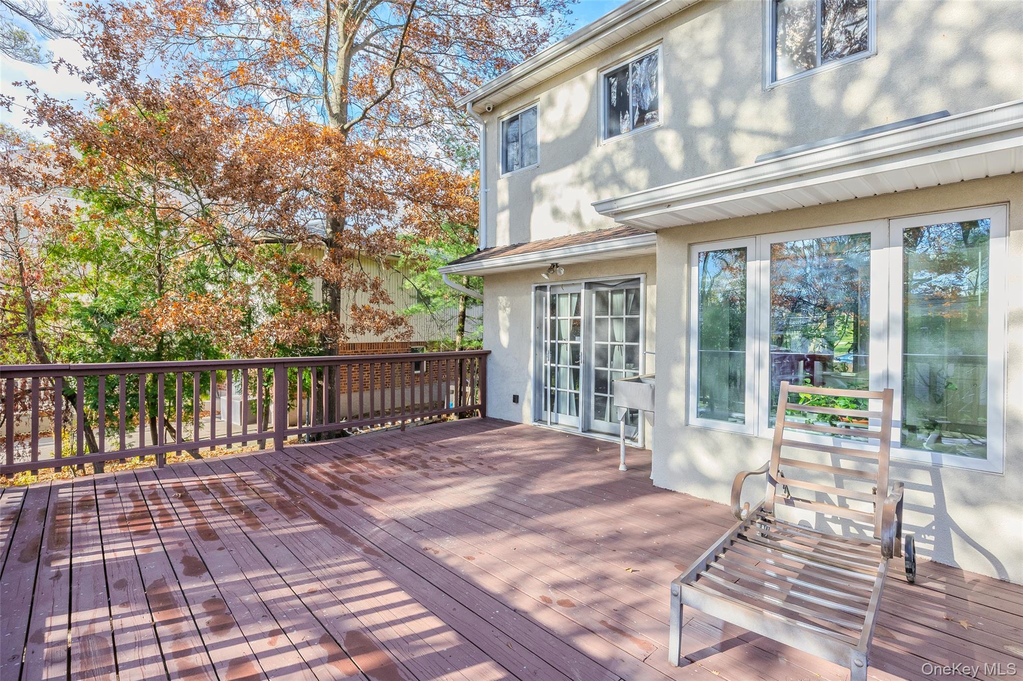 38 Lake Drive, Manhasset Hills, NY 11040