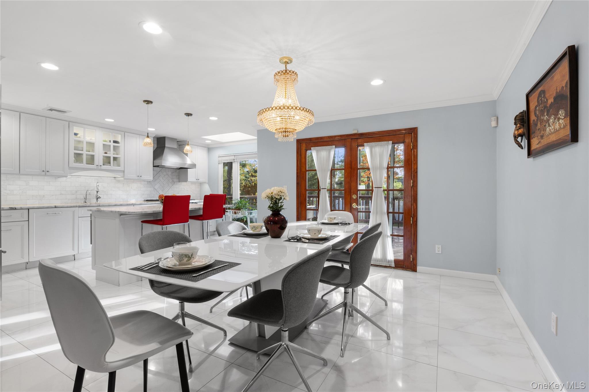 38 Lake Drive, Manhasset Hills, NY 11040