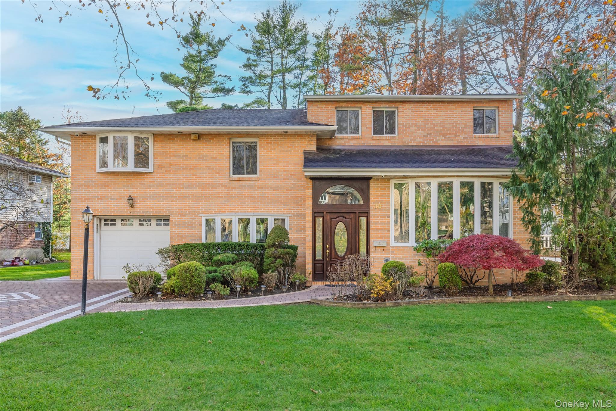 38 Lake Drive, Manhasset Hills, NY 11040