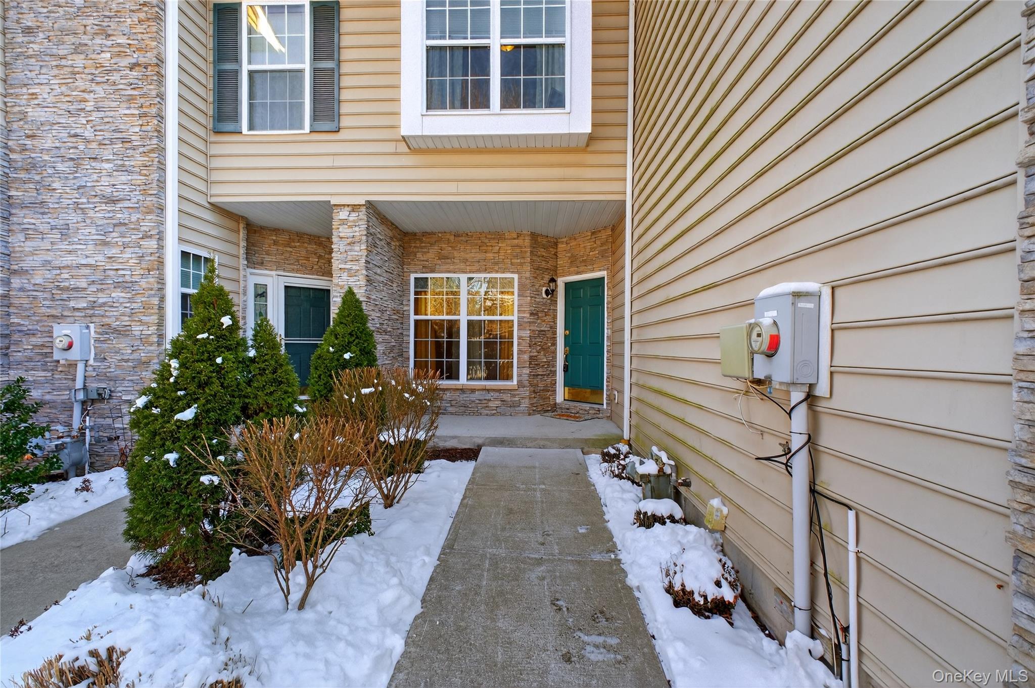 733 Huntington Drive, Fishkill, NY 12524