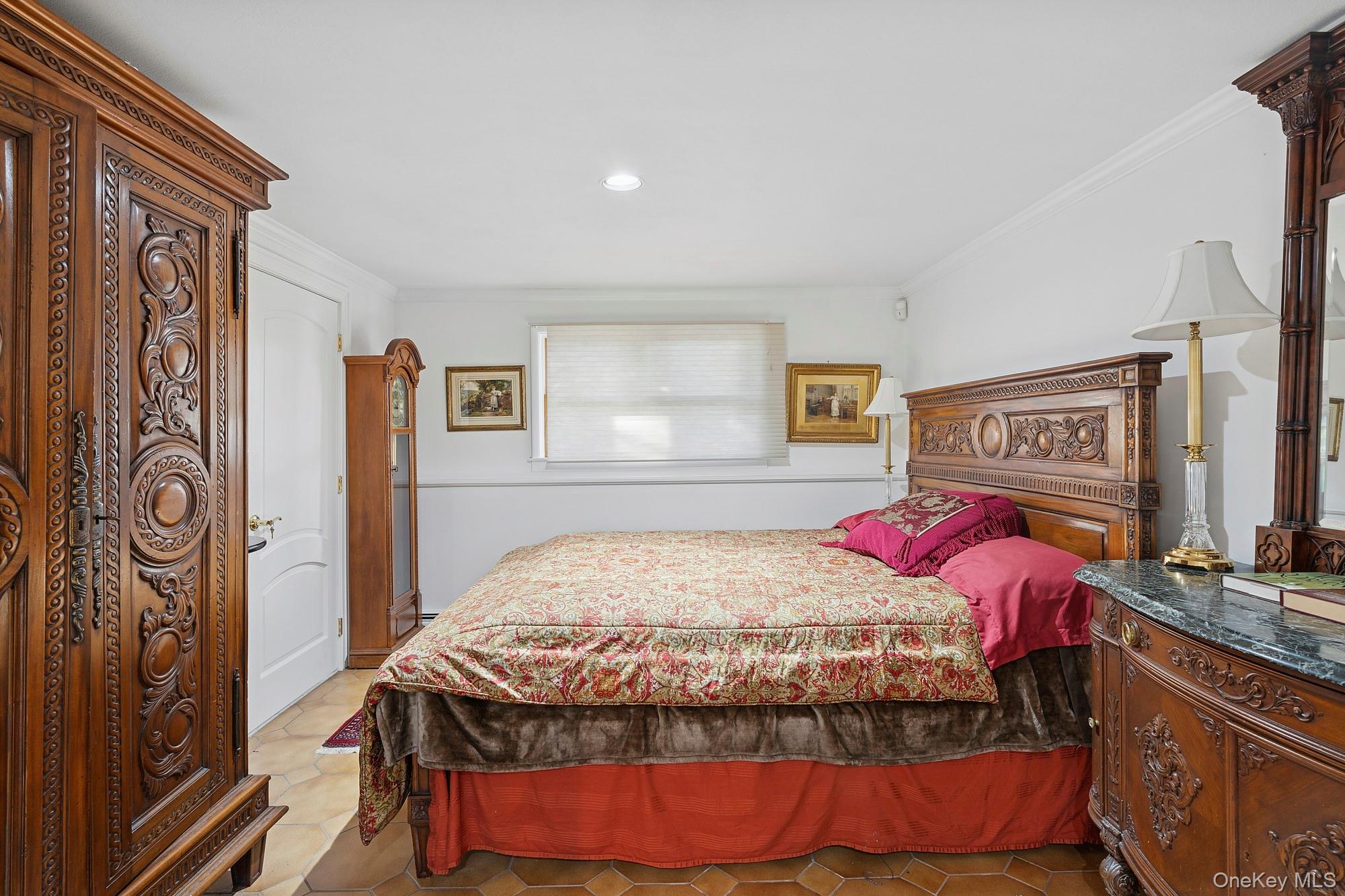 42 Tanners Neck Lane, Westhampton, NY 11977