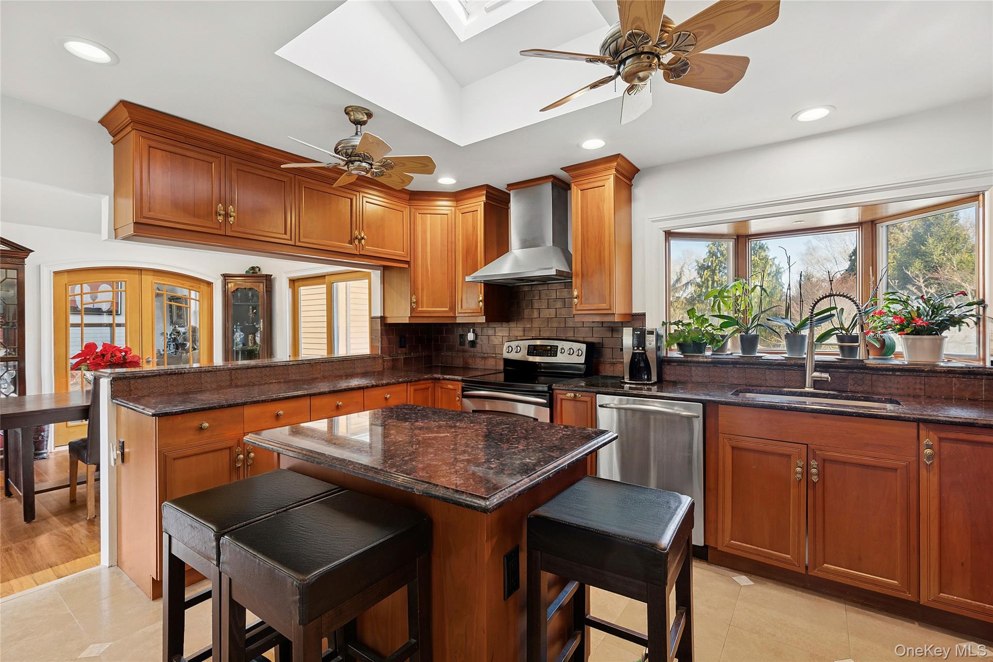 42 Tanners Neck Lane, Westhampton, NY 11977