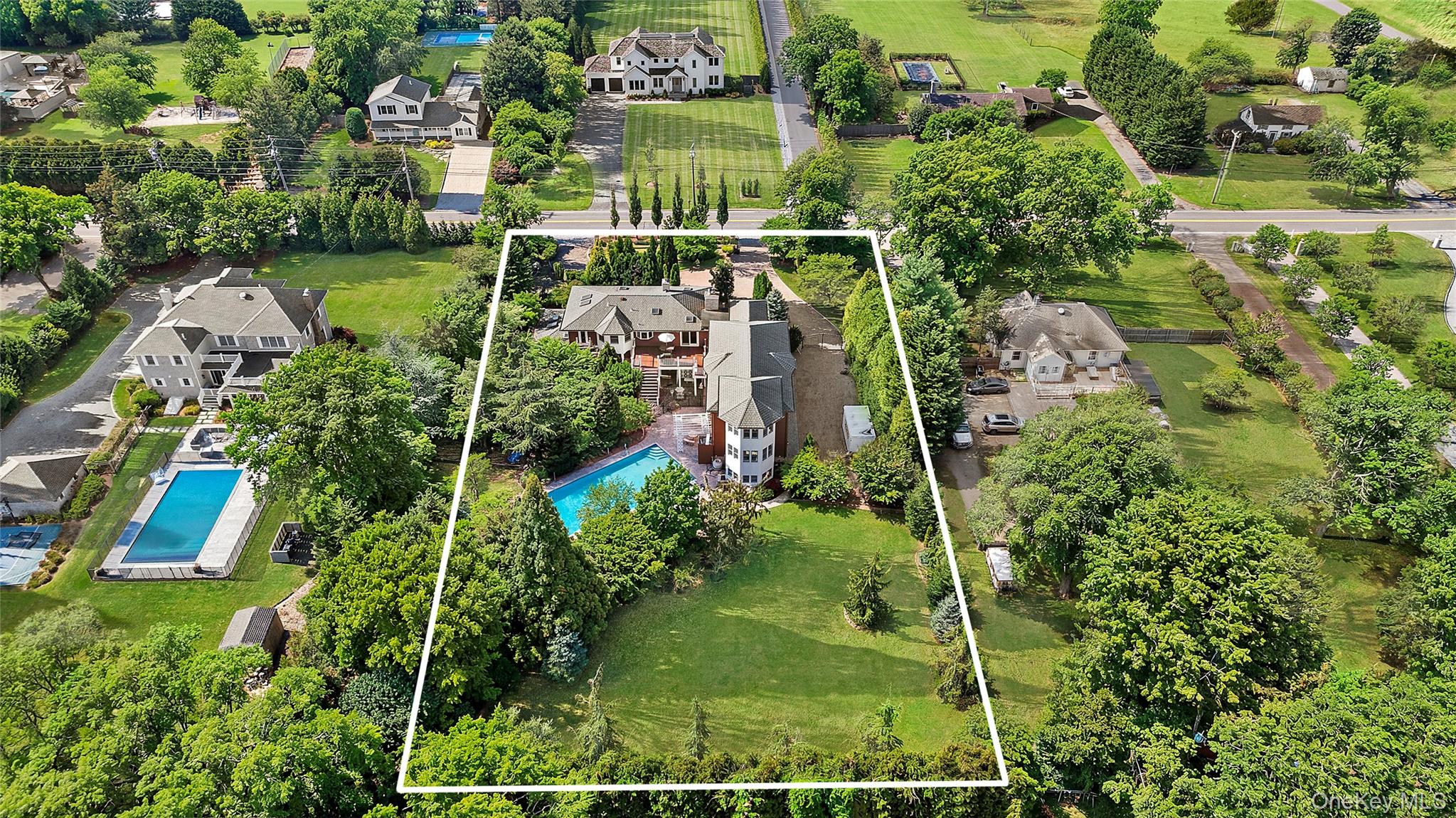 42 Tanners Neck Lane, Westhampton, NY 11977