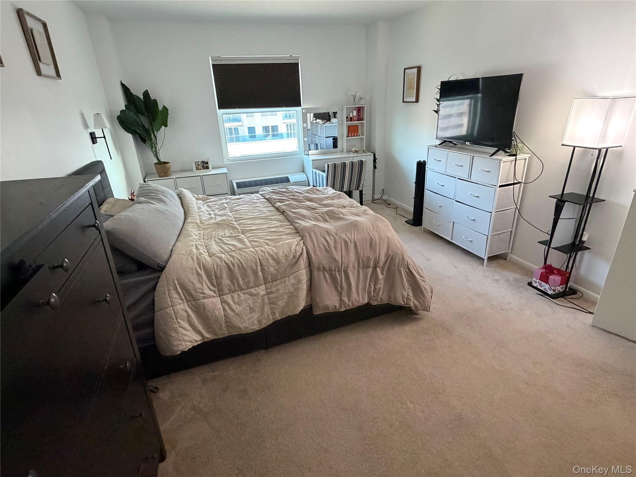 360 Shore Road # 5M, Long Beach, NY 11561