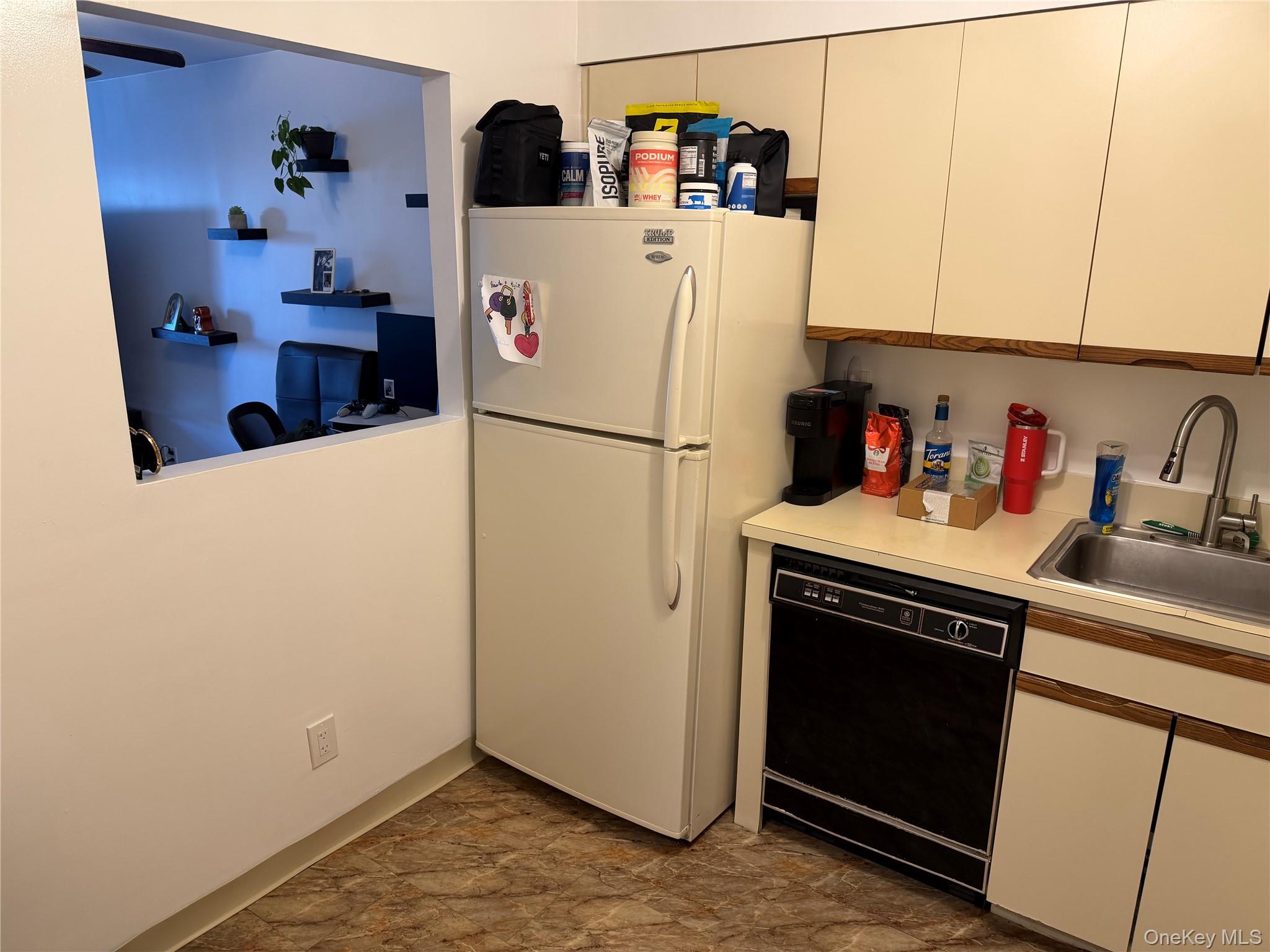 360 Shore Road # 5M, Long Beach, NY 11561