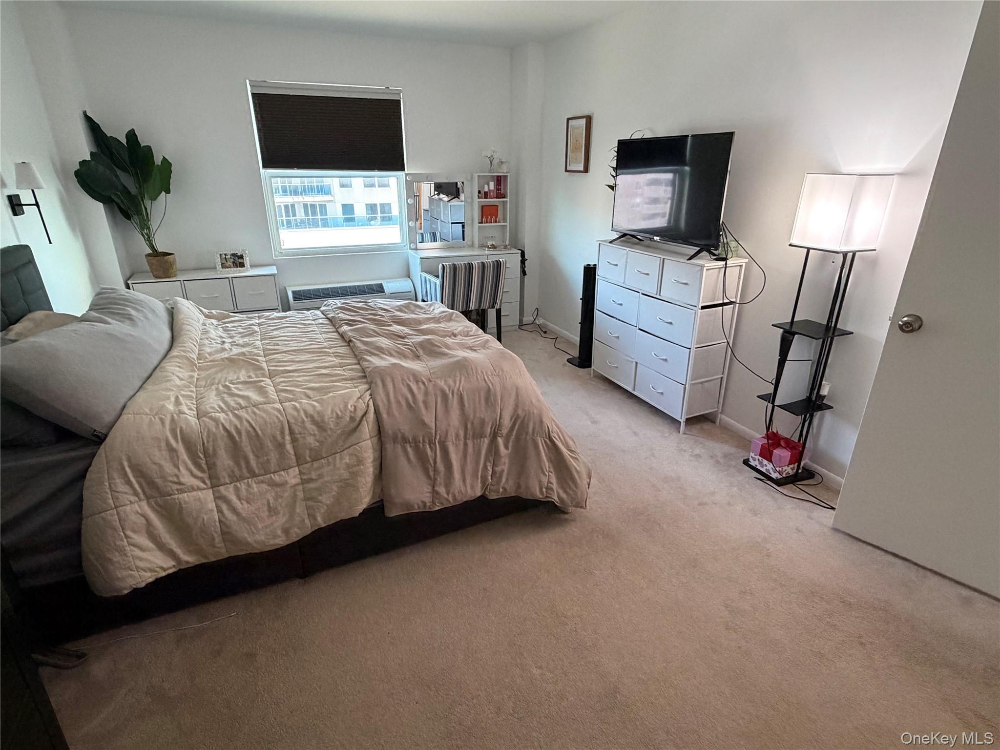 360 Shore Road # 5M, Long Beach, NY 11561