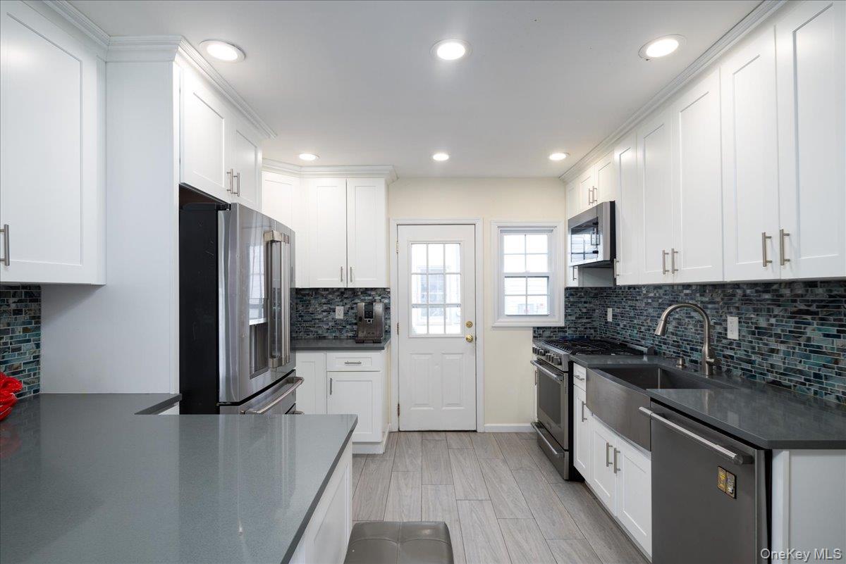 48 Rosebud Avenue, Merrick, NY 11566