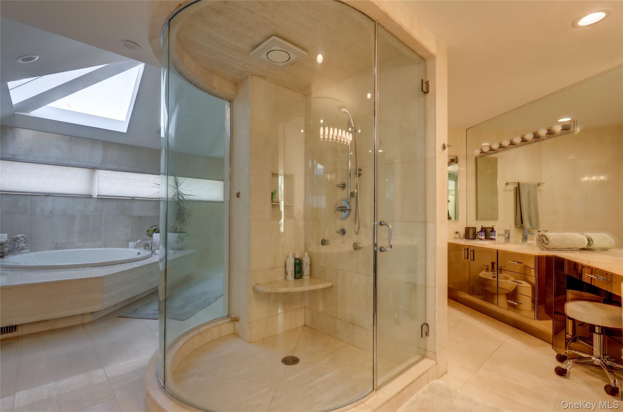 12 Combes Avenue, Rockville Centre, NY 11570