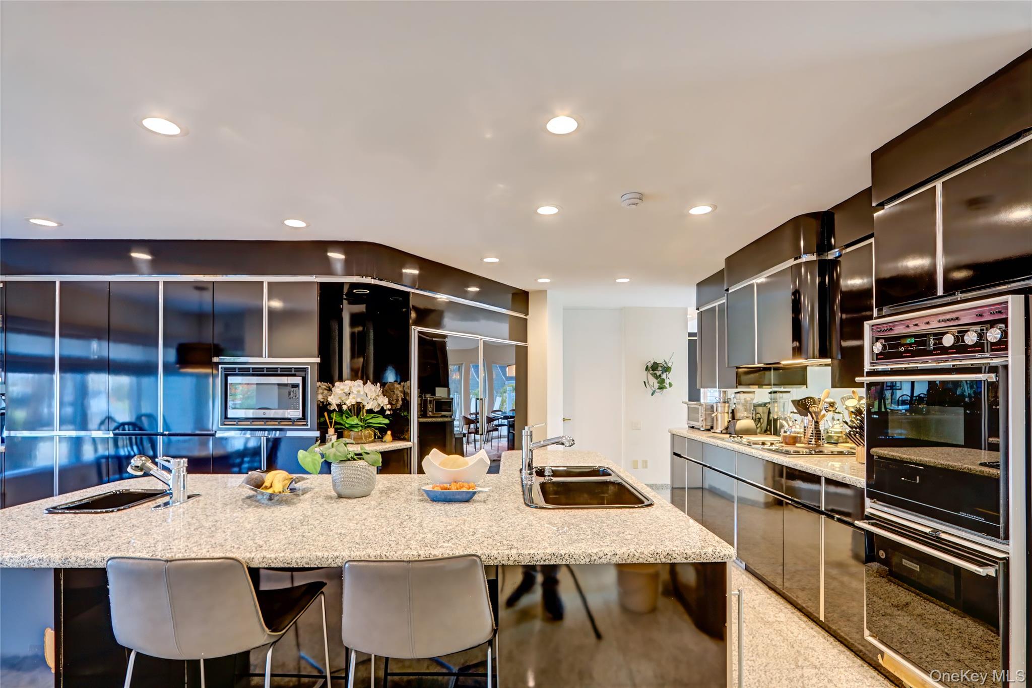 12 Combes Avenue, Rockville Centre, NY 11570