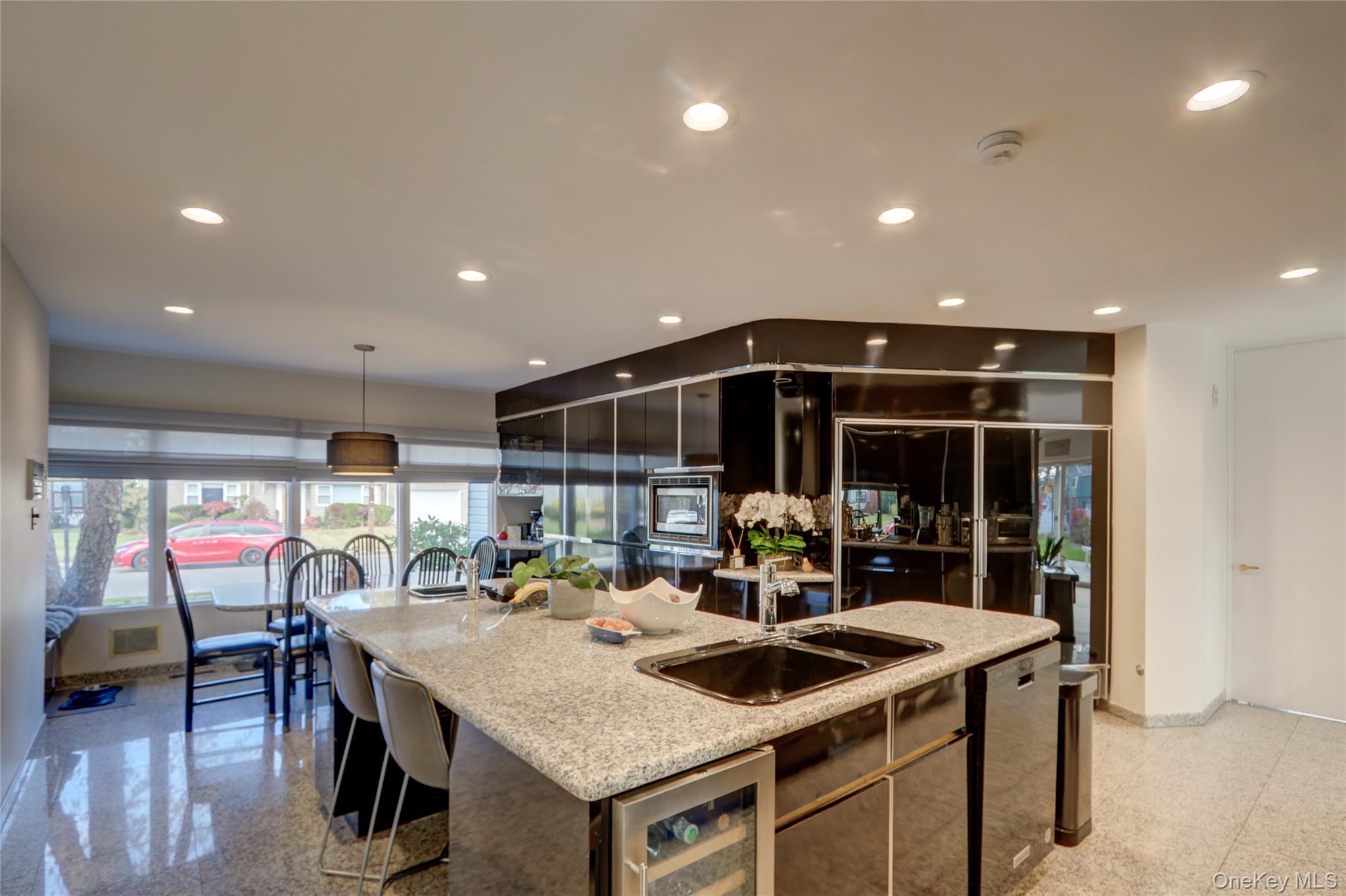 12 Combes Avenue, Rockville Centre, NY 11570