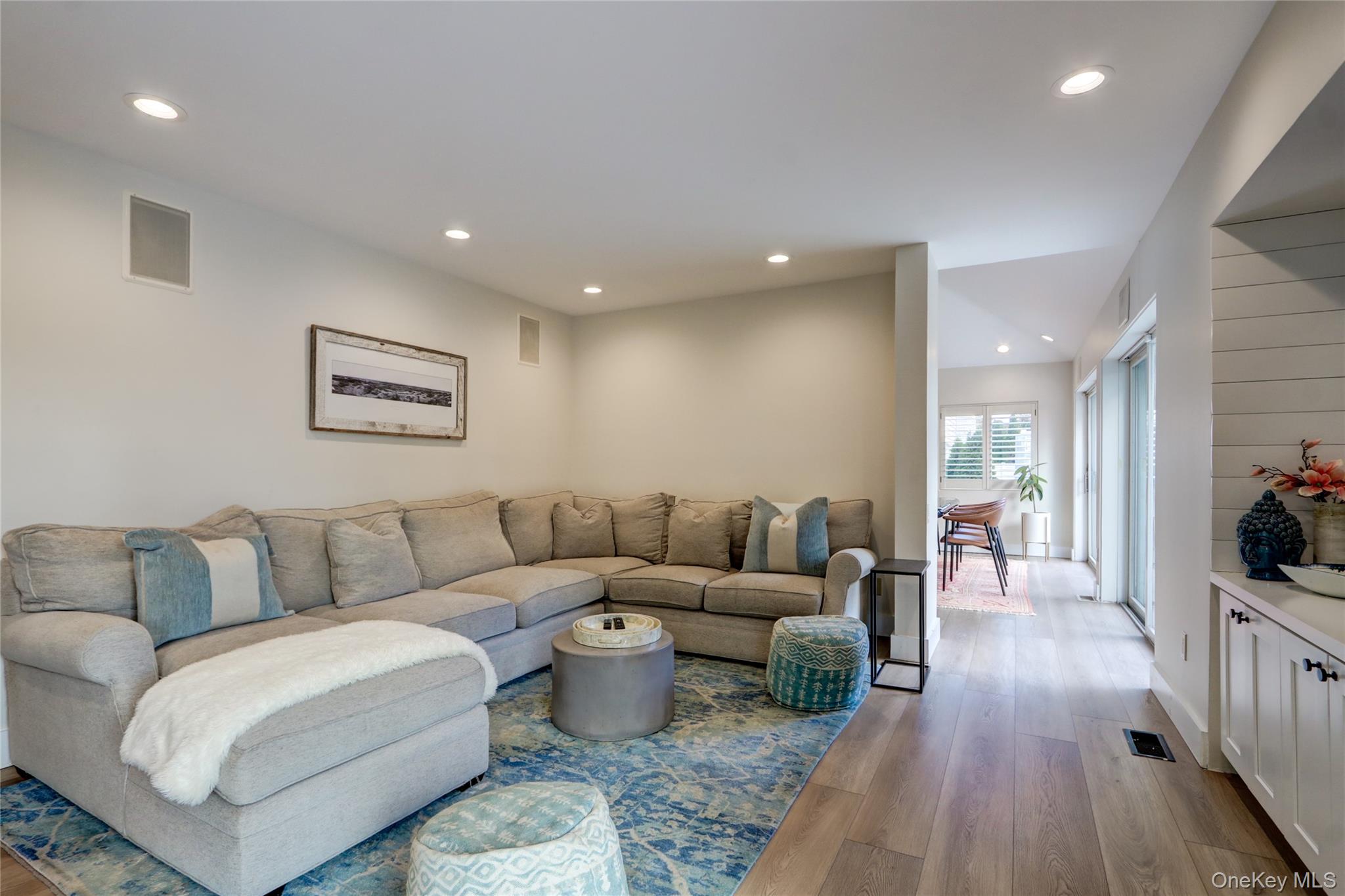 12 Combes Avenue, Rockville Centre, NY 11570