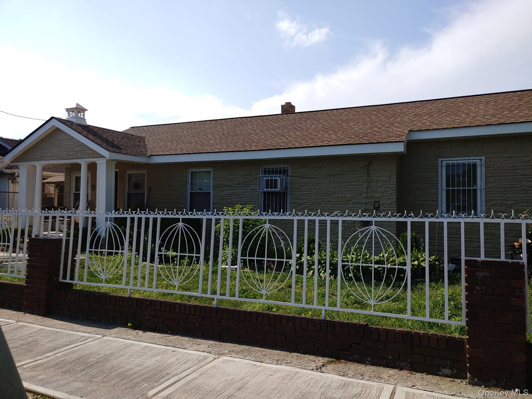 East Elmhurst, NY 11369