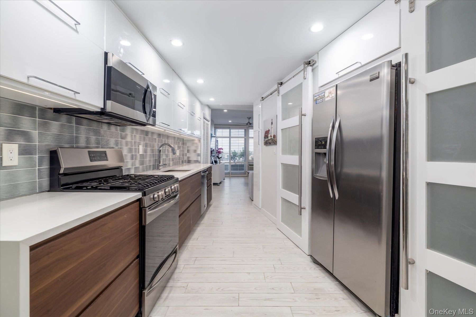 830 Shore Road # 1G, Long Beach, NY 11561