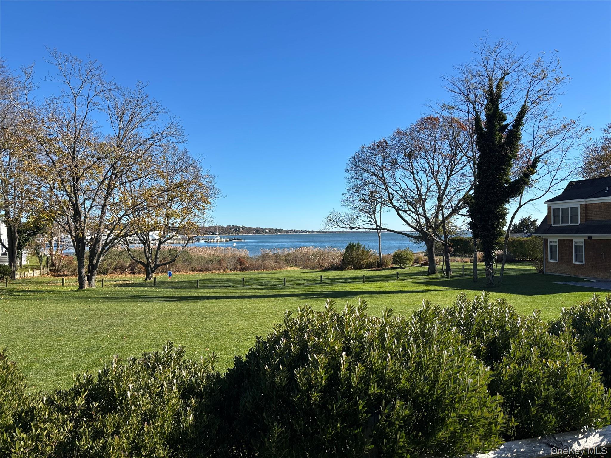 40 Canoe Place Road # 4, Hampton Bays, NY 11946