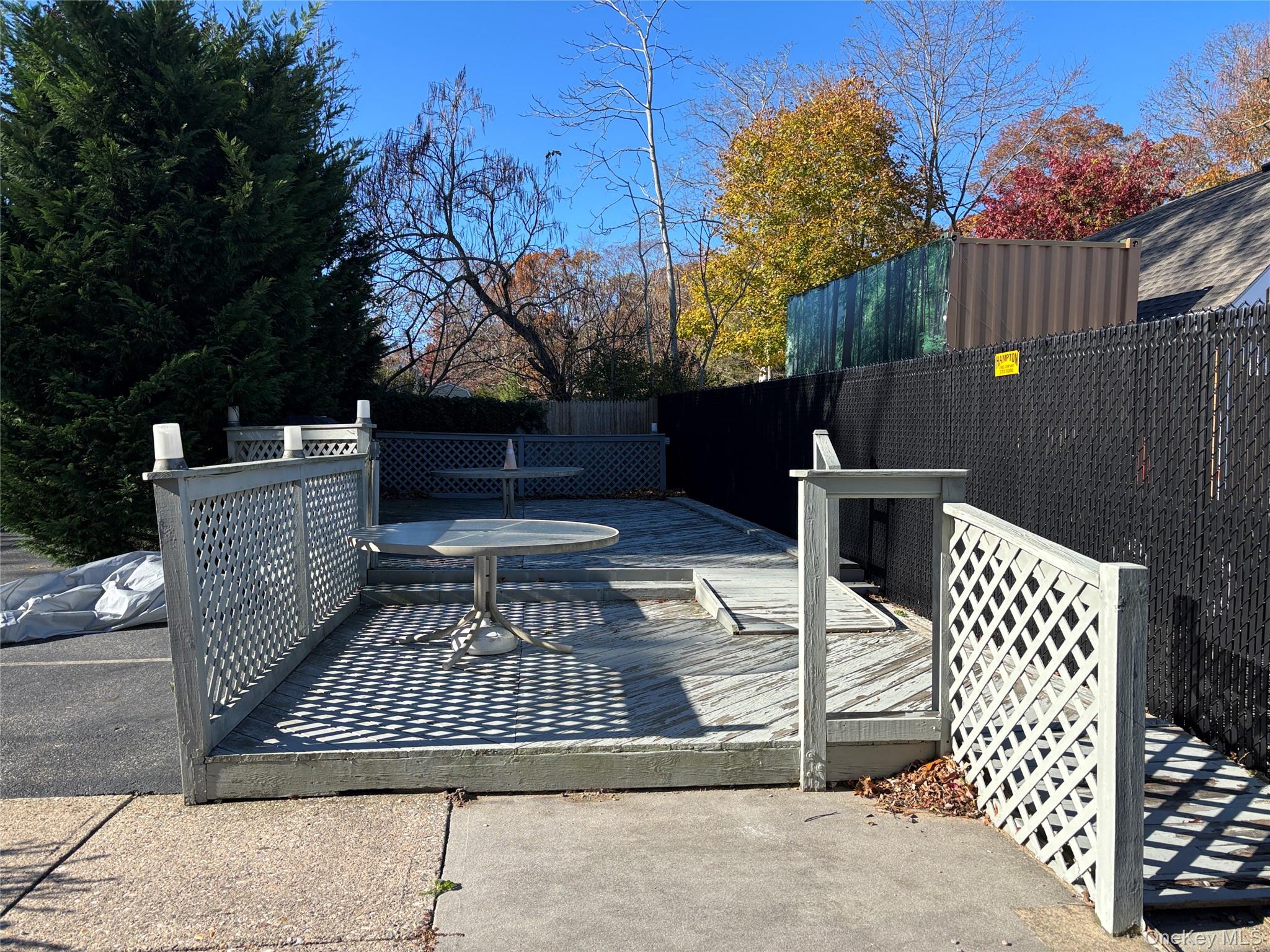 40 Canoe Place Road # 4, Hampton Bays, NY 11946