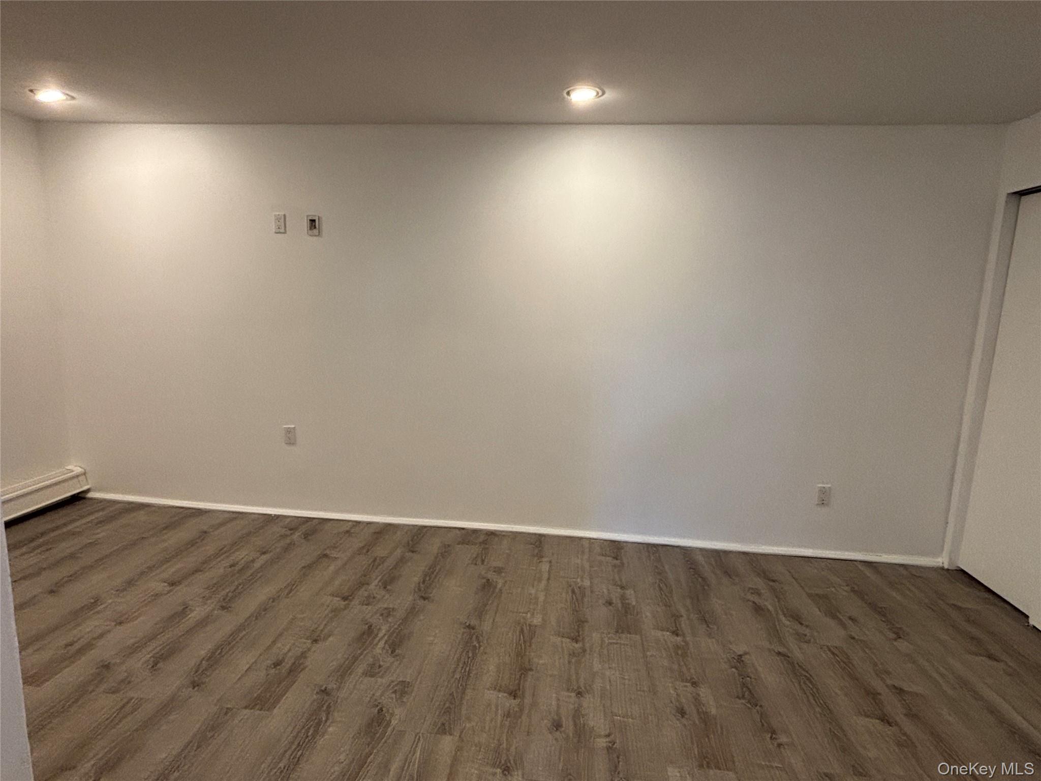 40 Canoe Place Road # 4, Hampton Bays, NY 11946