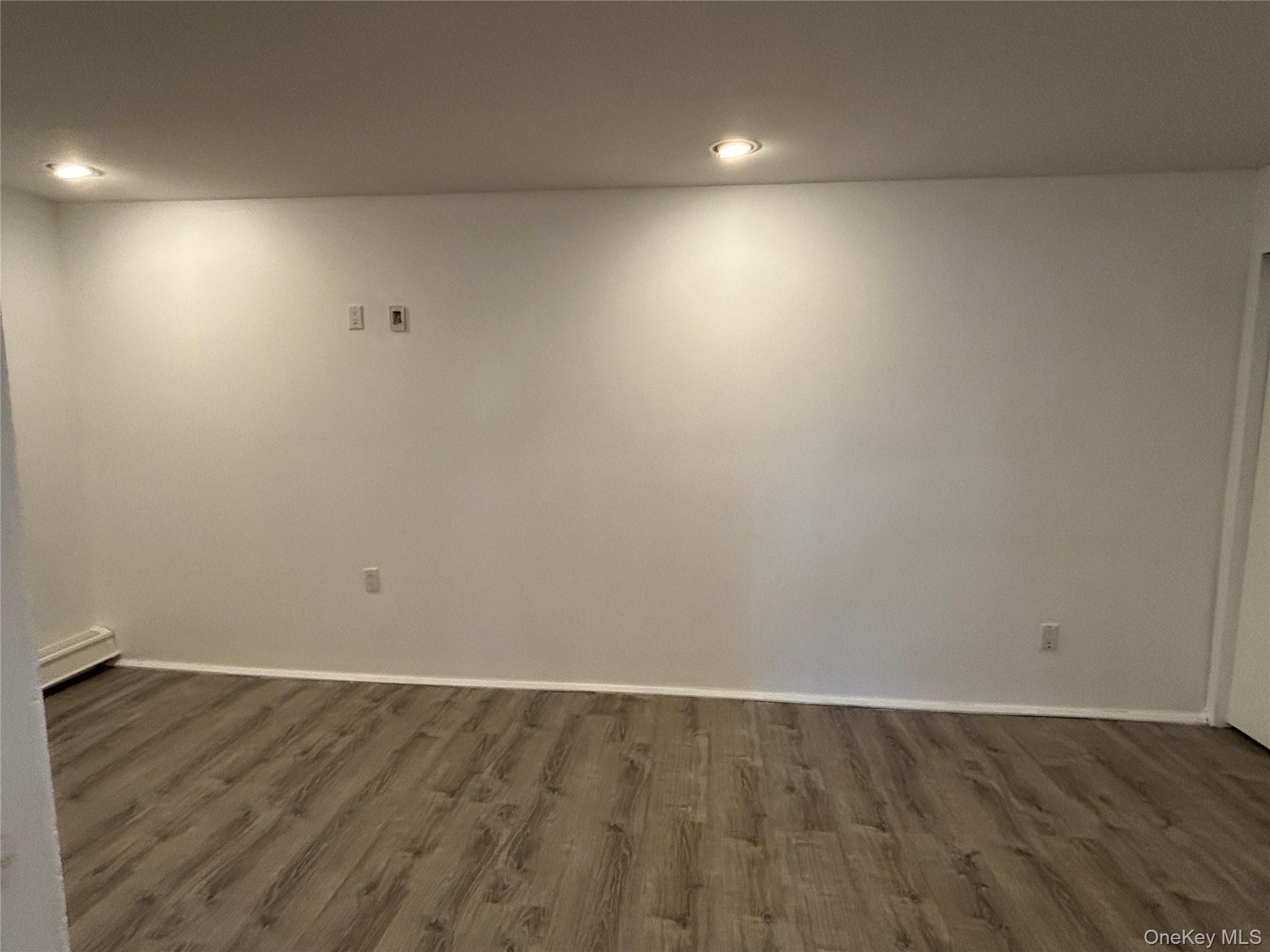 40 Canoe Place Road # 4, Hampton Bays, NY 11946