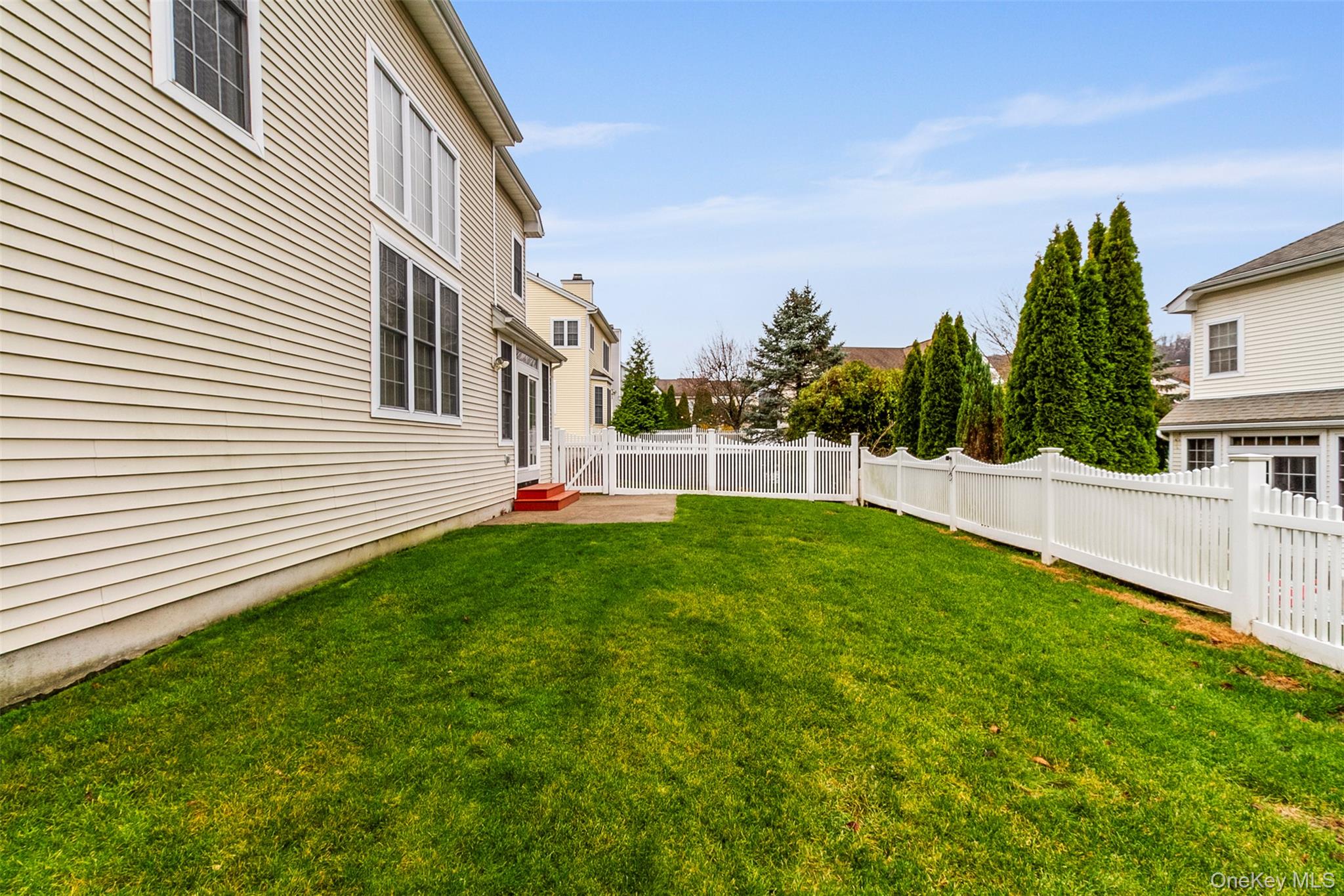 79 Landmark Court, White Plains, NY 10603