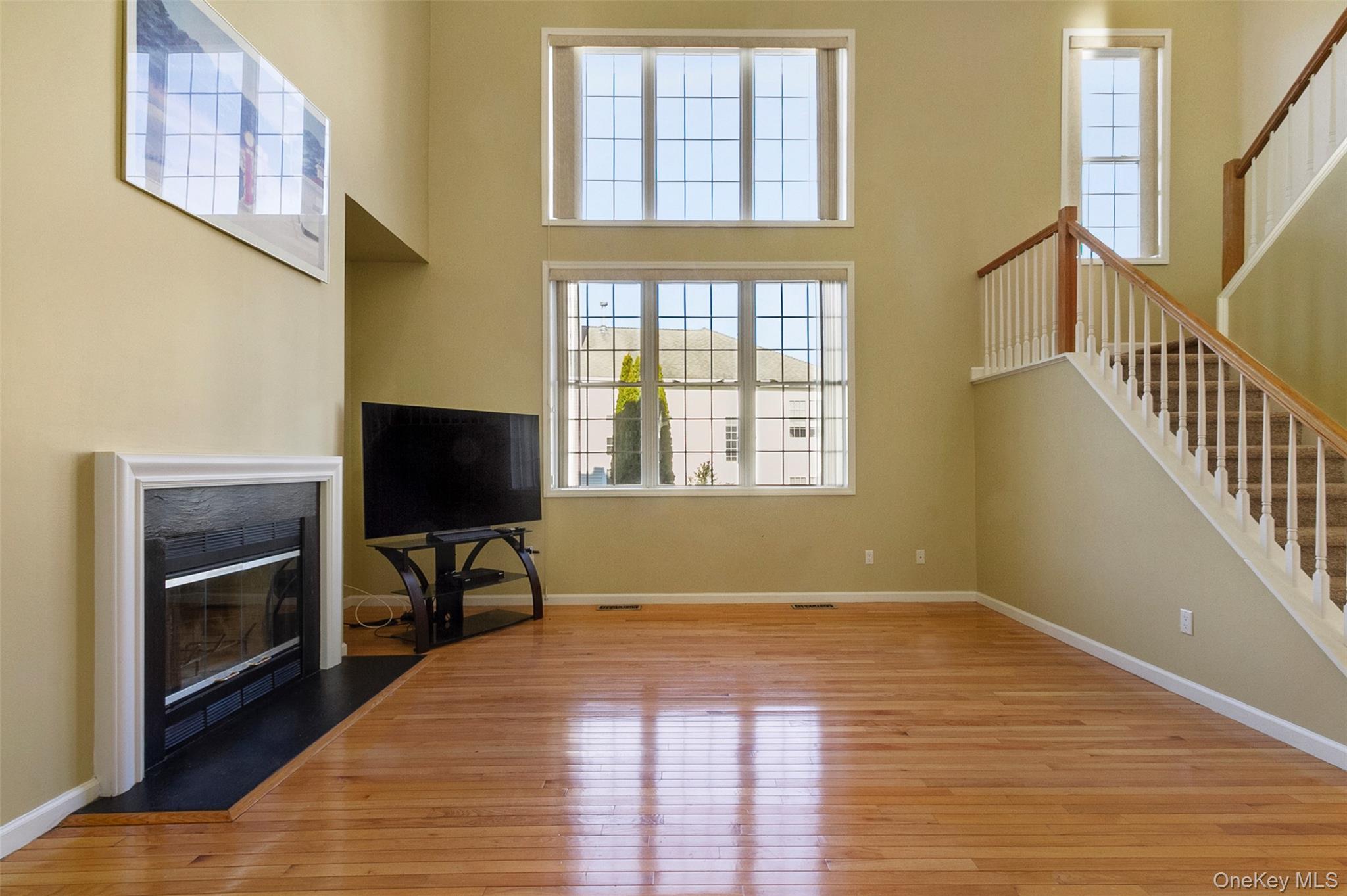 79 Landmark Court, White Plains, NY 10603