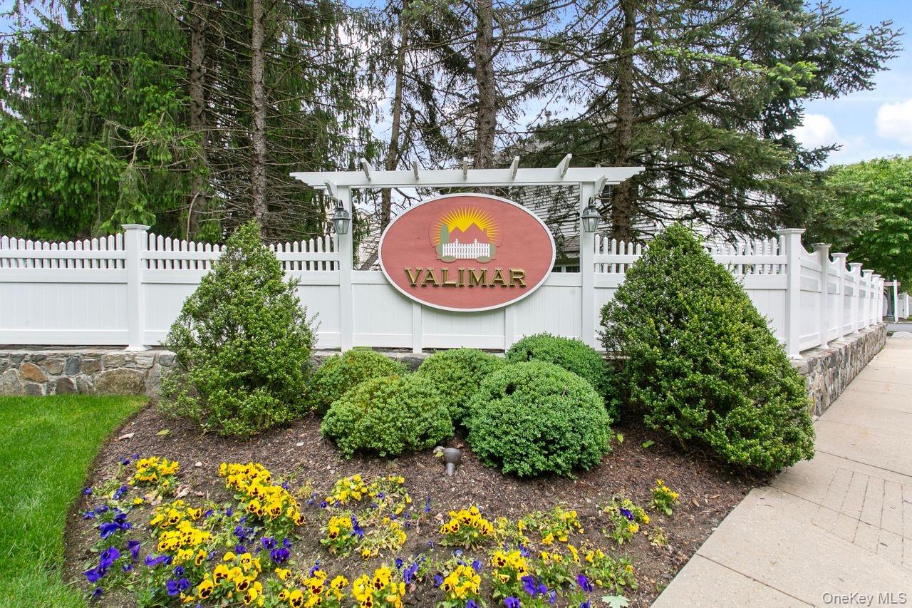 79 Landmark Court, White Plains, NY 10603