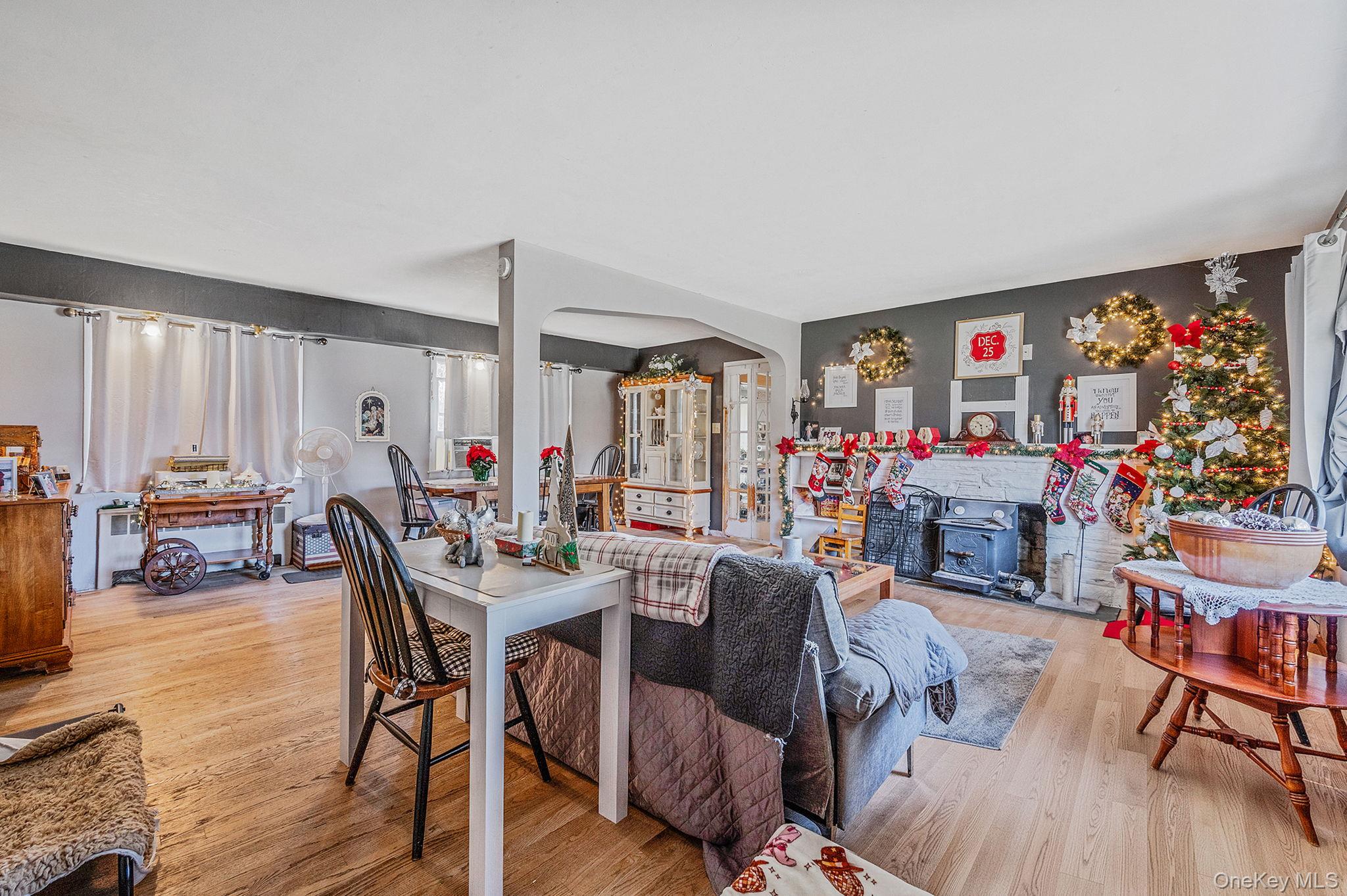 54 Landview Drive, Dix Hills, NY 11746