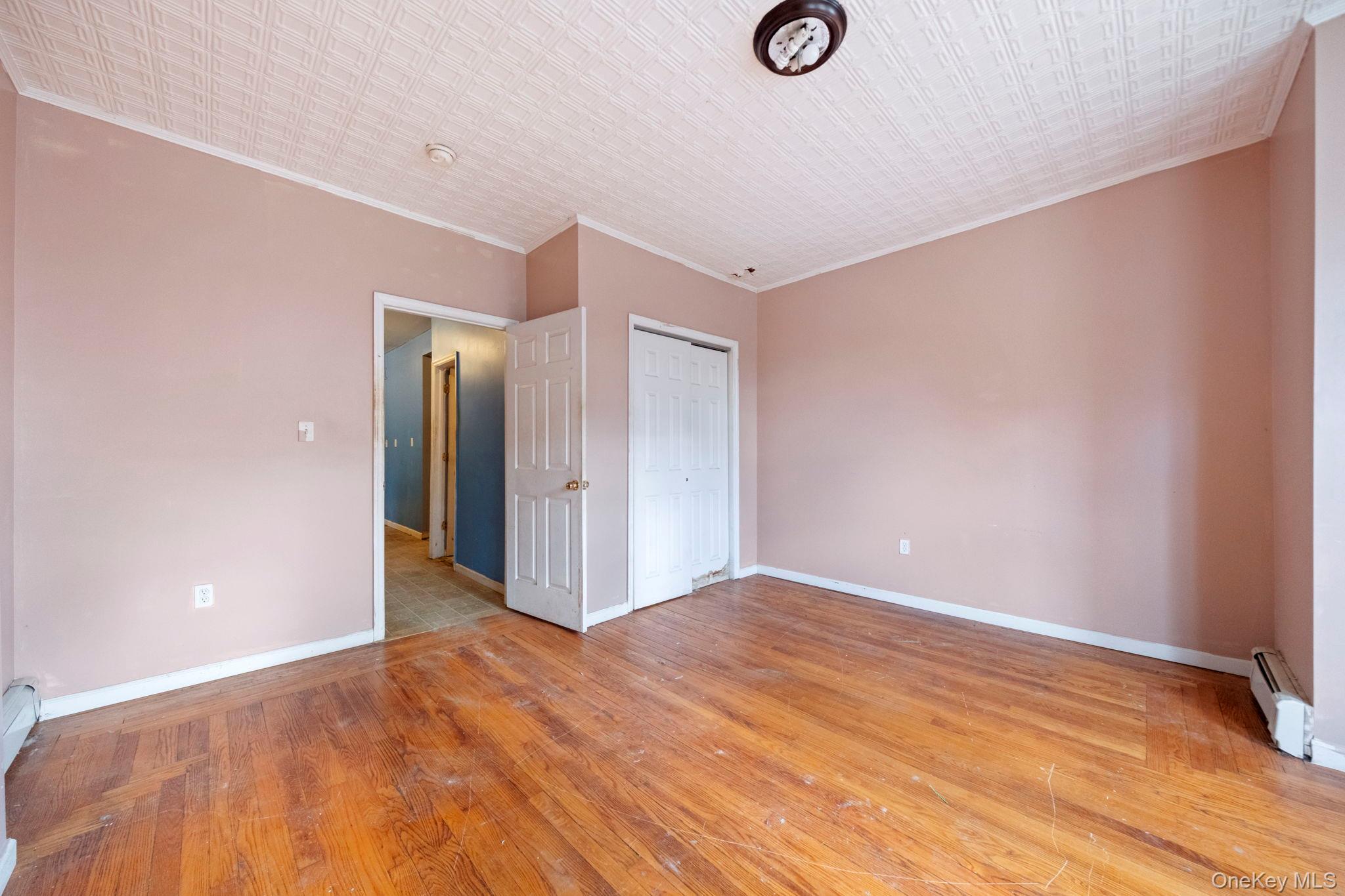 68 Henry Avenue, Newburgh, NY 12550