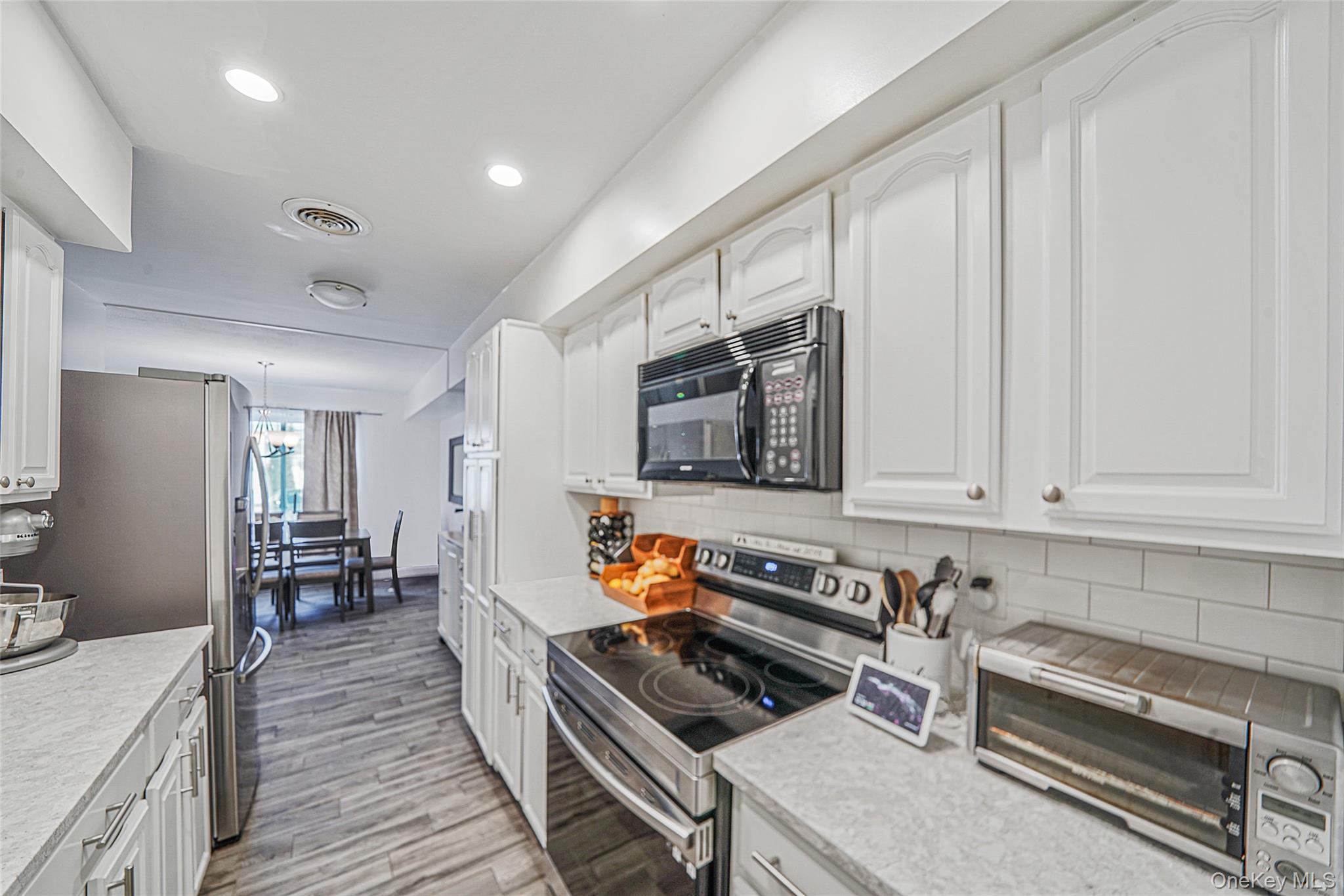 2 Alhambra Drive, Oceanside, NY 11572