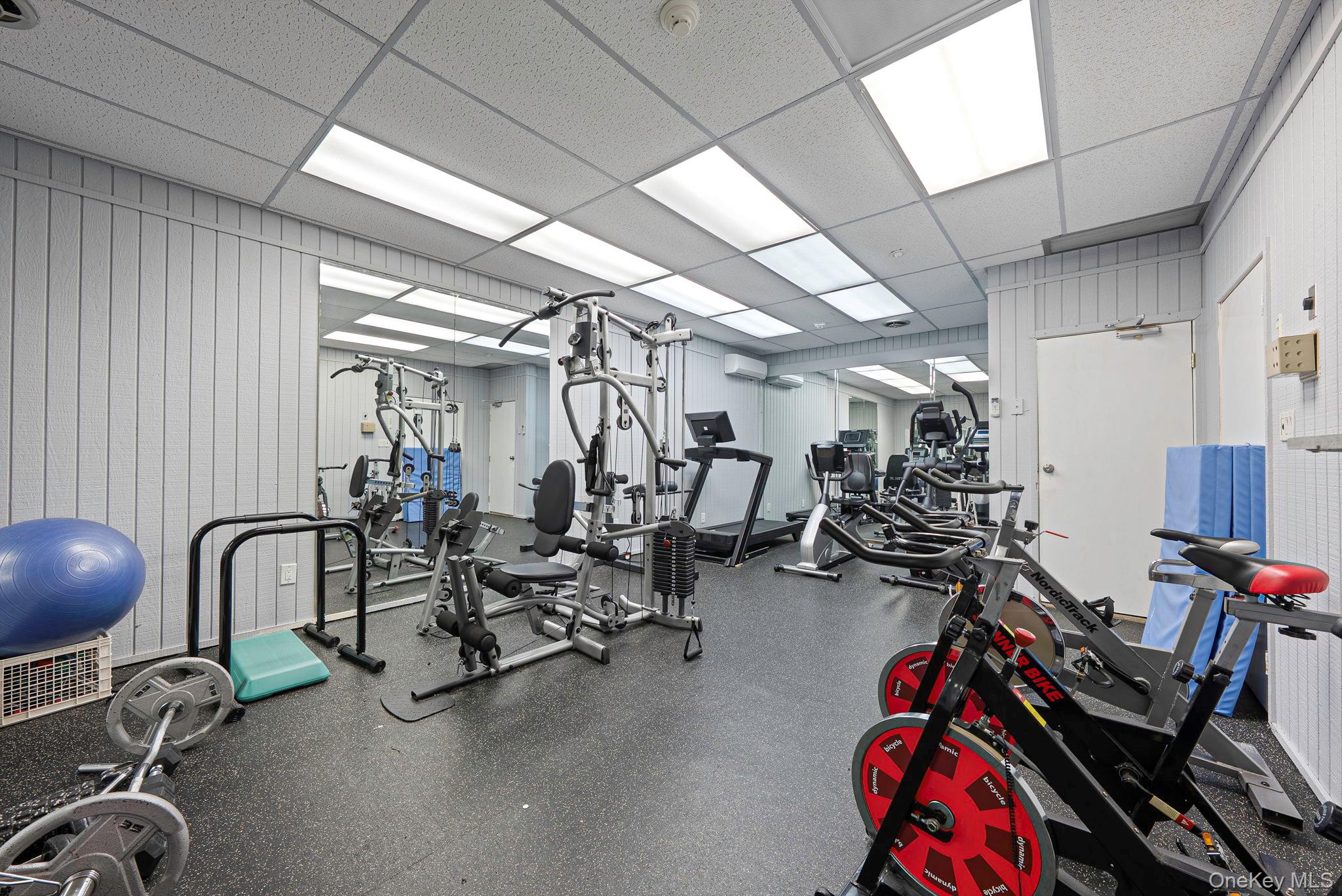 2 Alhambra Drive, Oceanside, NY 11572