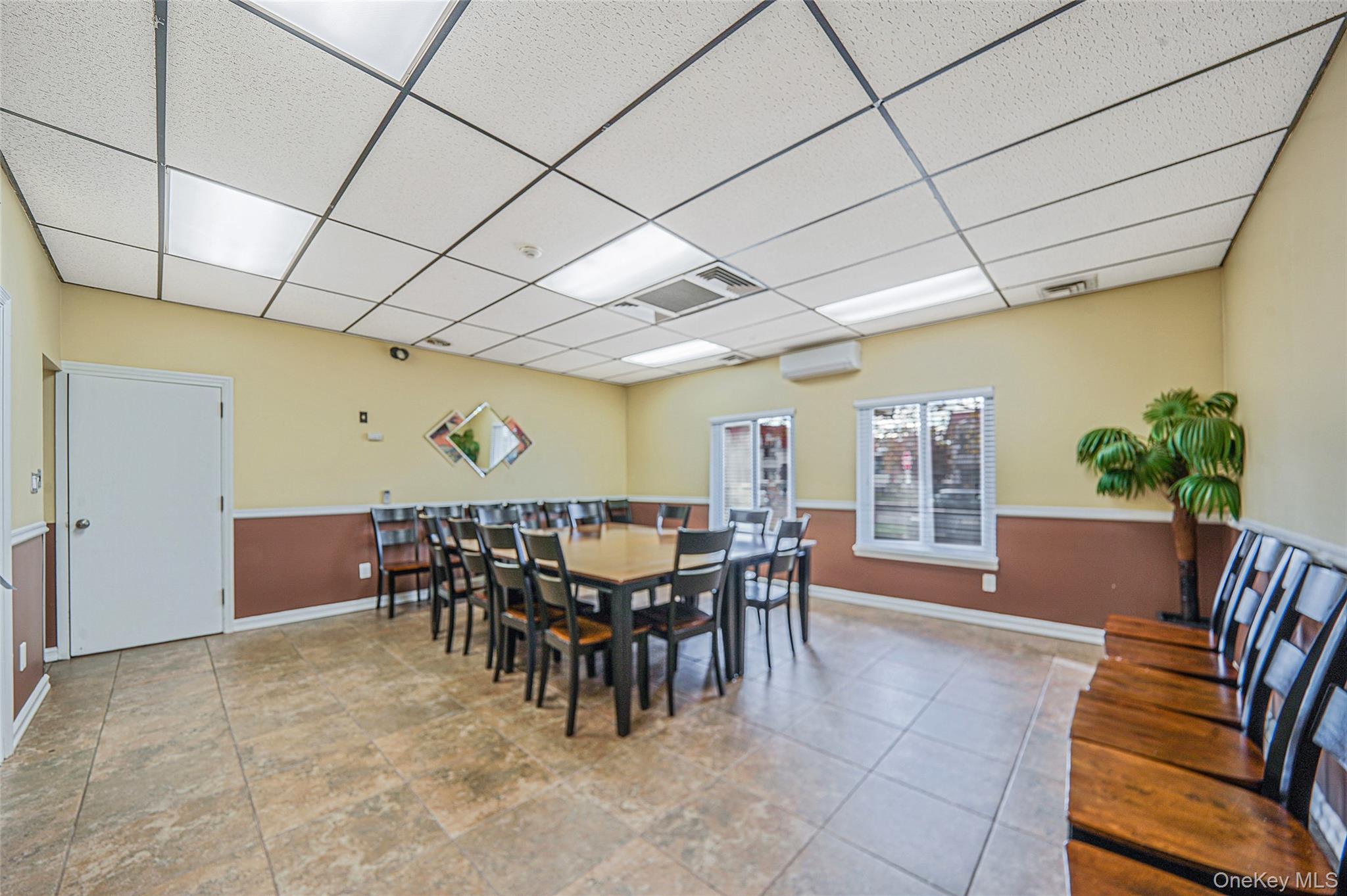 2 Alhambra Drive, Oceanside, NY 11572