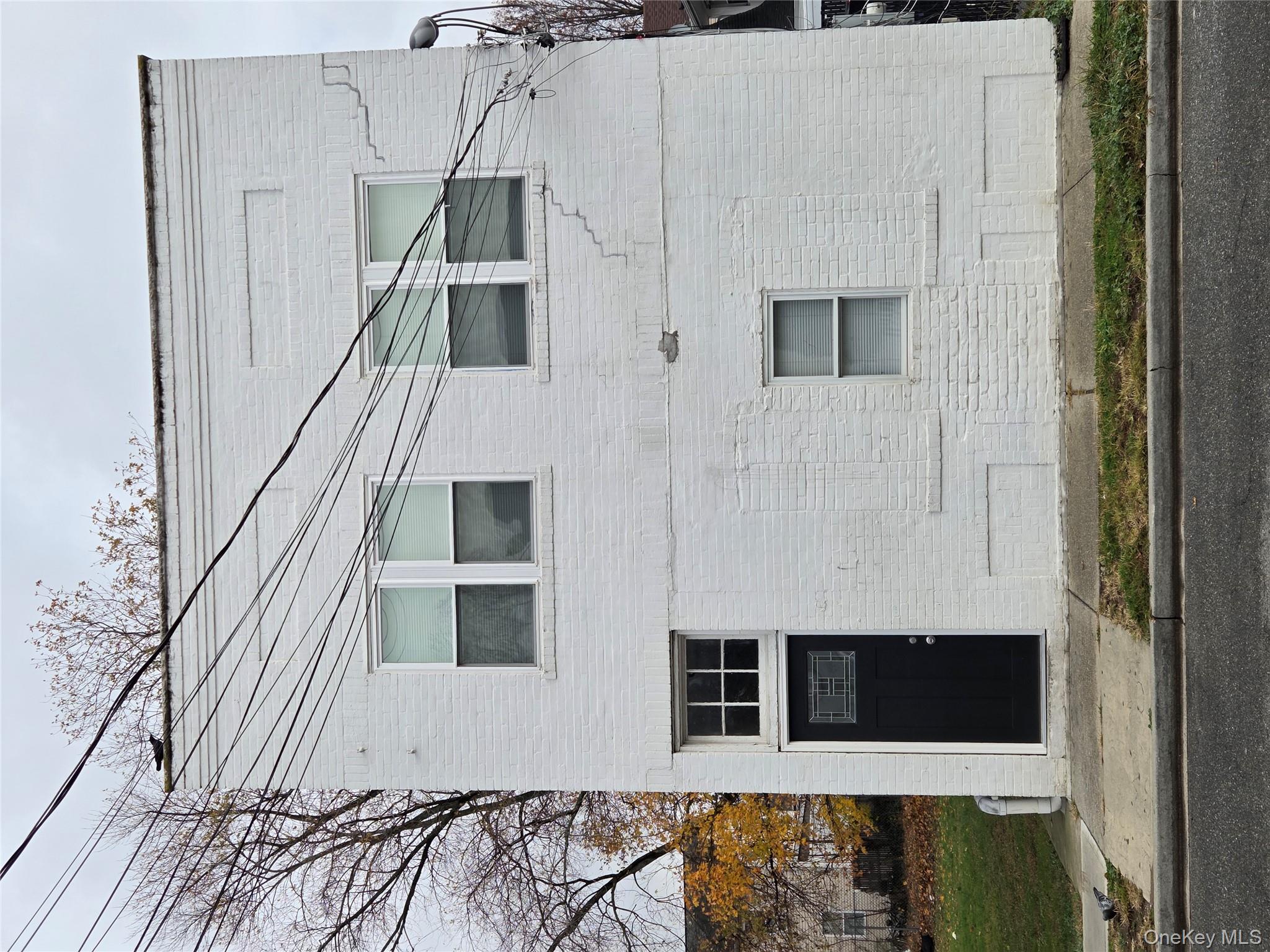 28 James L L Burrell Avenue, Hempstead, NY 11550