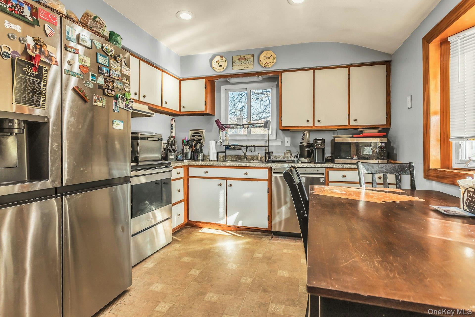 25 Stillwell Street, Huntington, NY 11743