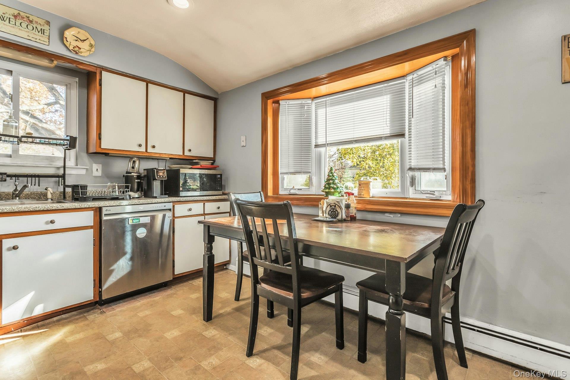 25 Stillwell Street, Huntington, NY 11743