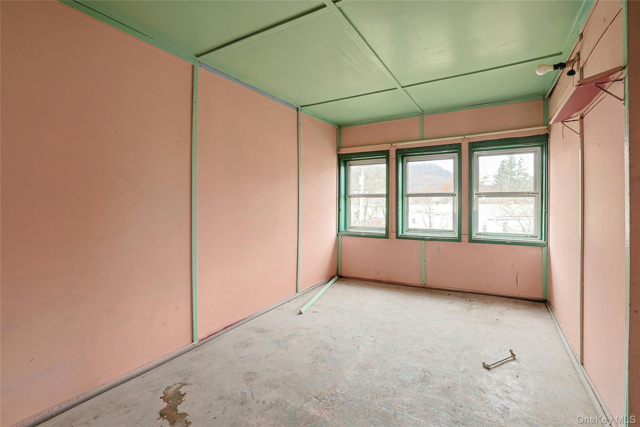 25 E Broome Street, Port Jervis, NY 12771