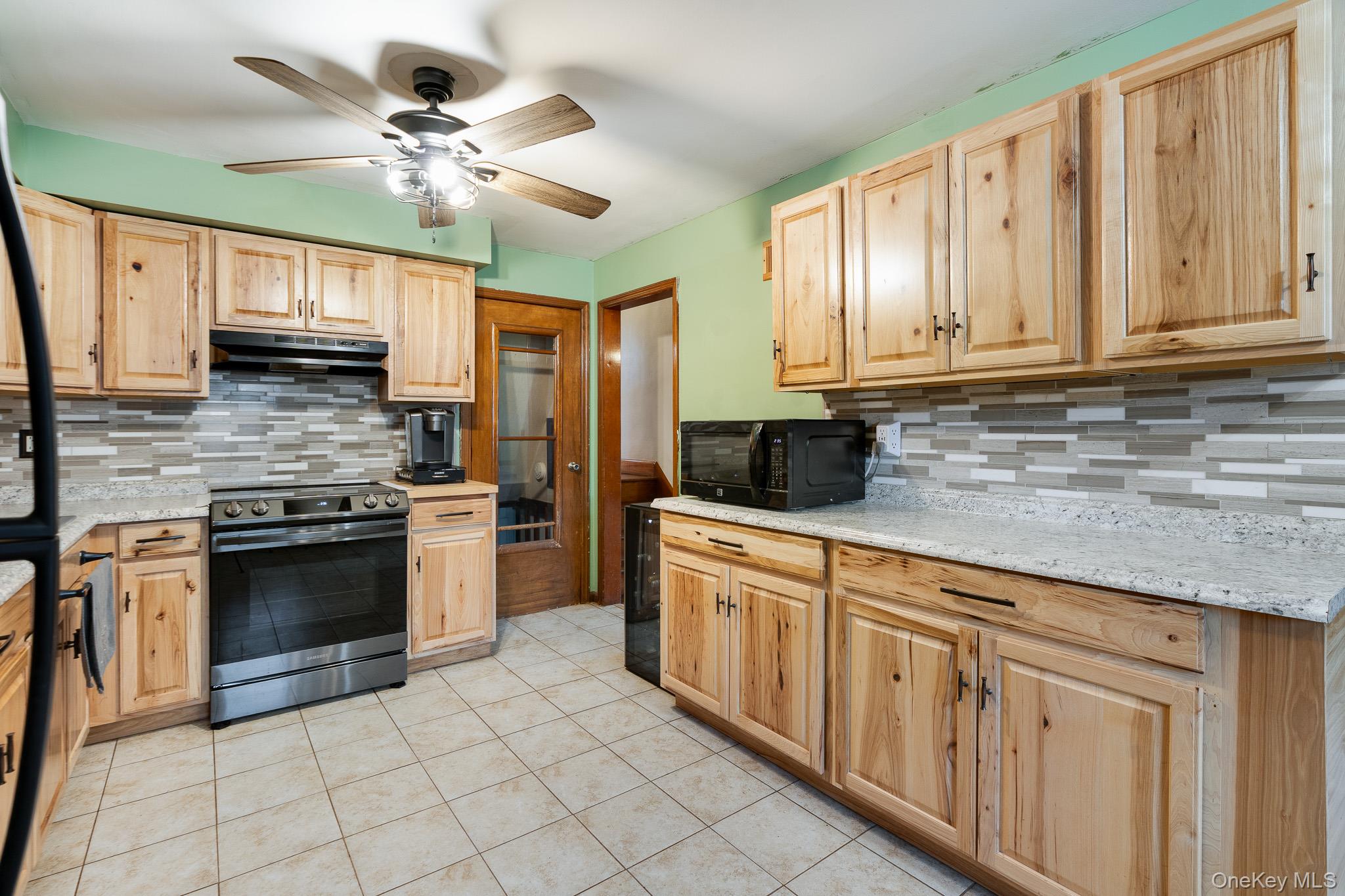 15 Franklin Road, Hyde Park, NY 12538