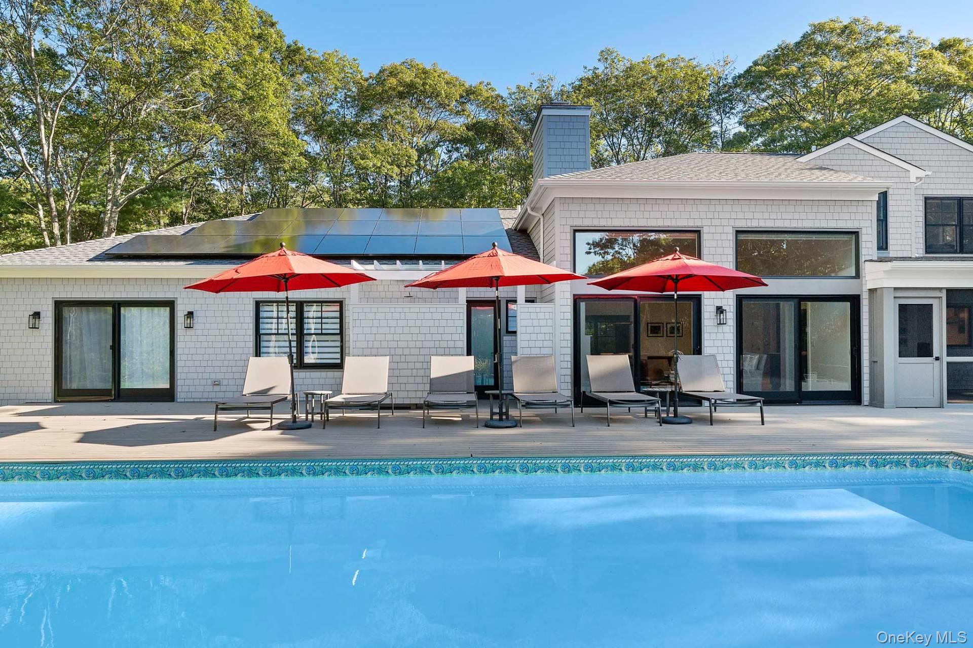 3 Indian Pipe Drive, Quogue, NY 11959