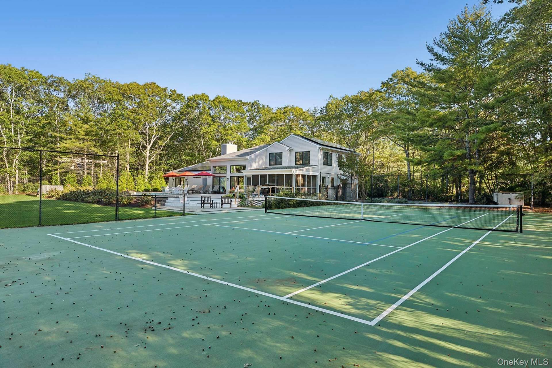 3 Indian Pipe Drive, Quogue, NY 11959