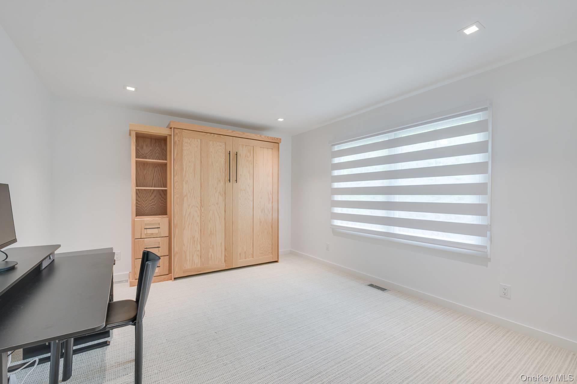 3 Indian Pipe Drive, Quogue, NY 11959