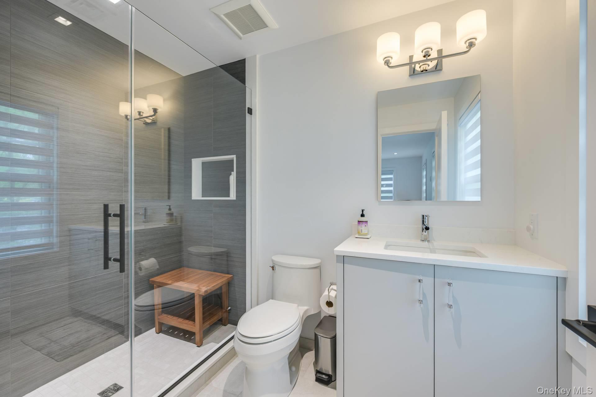 3 Indian Pipe Drive, Quogue, NY 11959