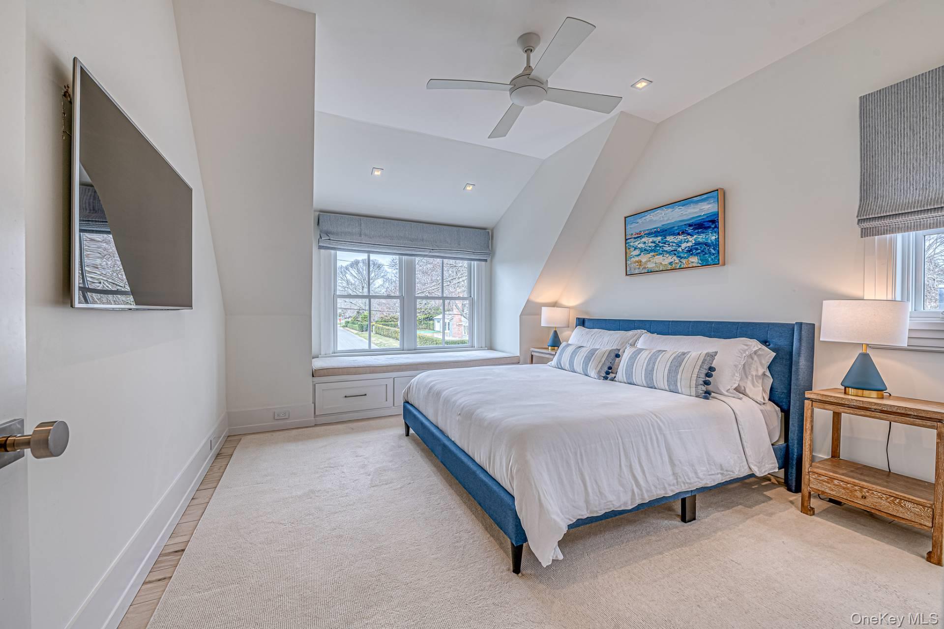 8 Palma Terrace, East Hampton, NY 11937