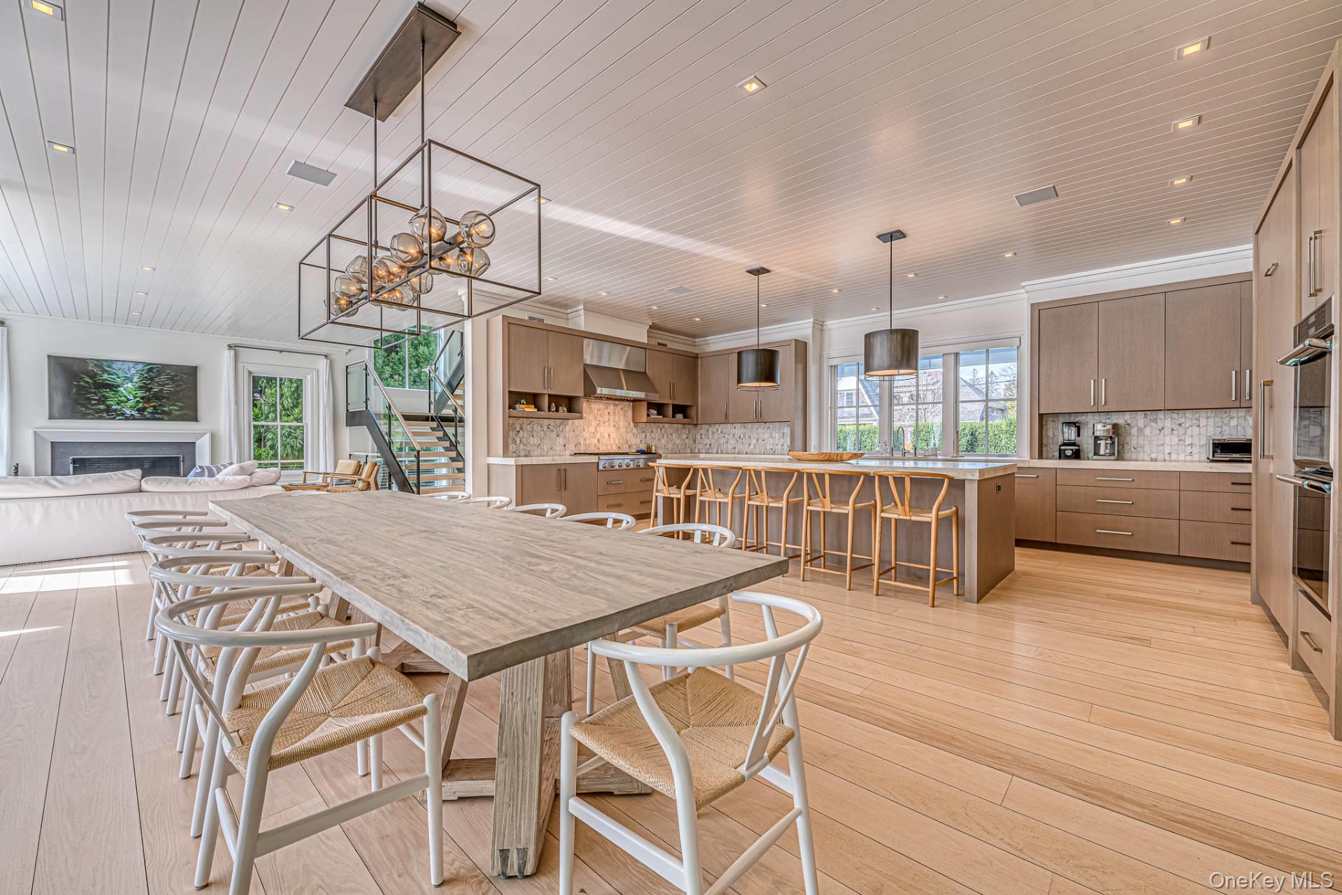 8 Palma Terrace, East Hampton, NY 11937