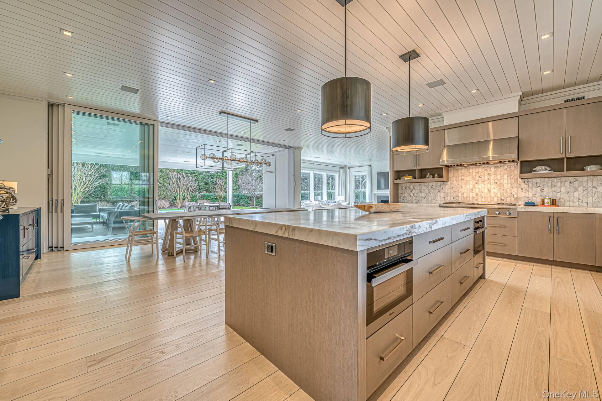 8 Palma Terrace, East Hampton, NY 11937