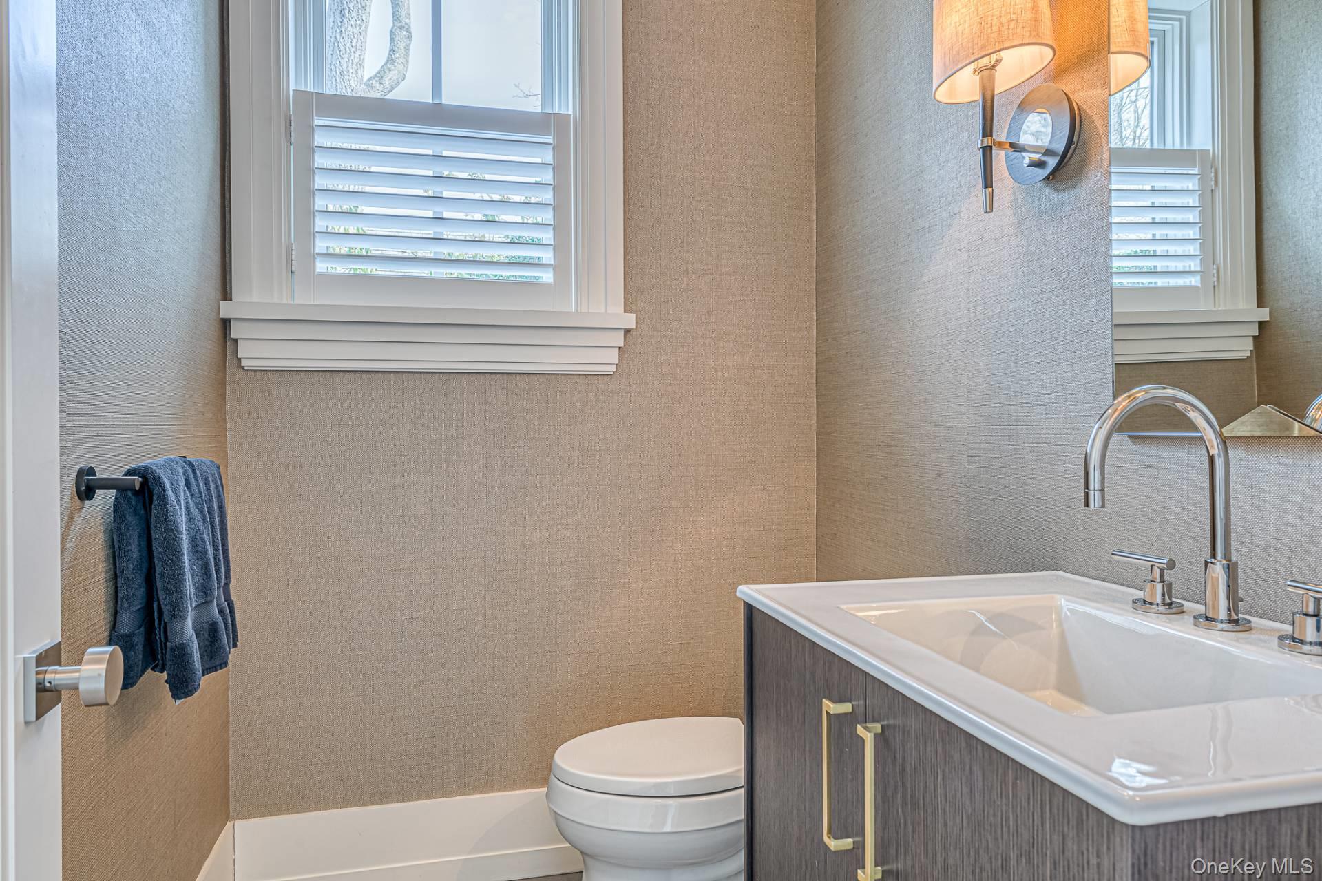 8 Palma Terrace, East Hampton, NY 11937