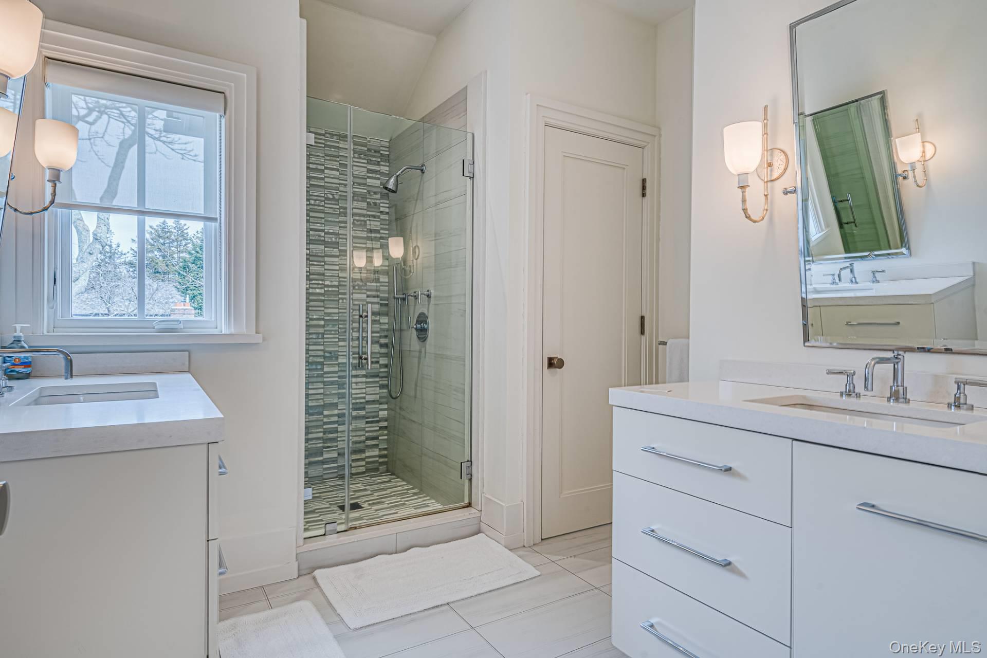 8 Palma Terrace, East Hampton, NY 11937