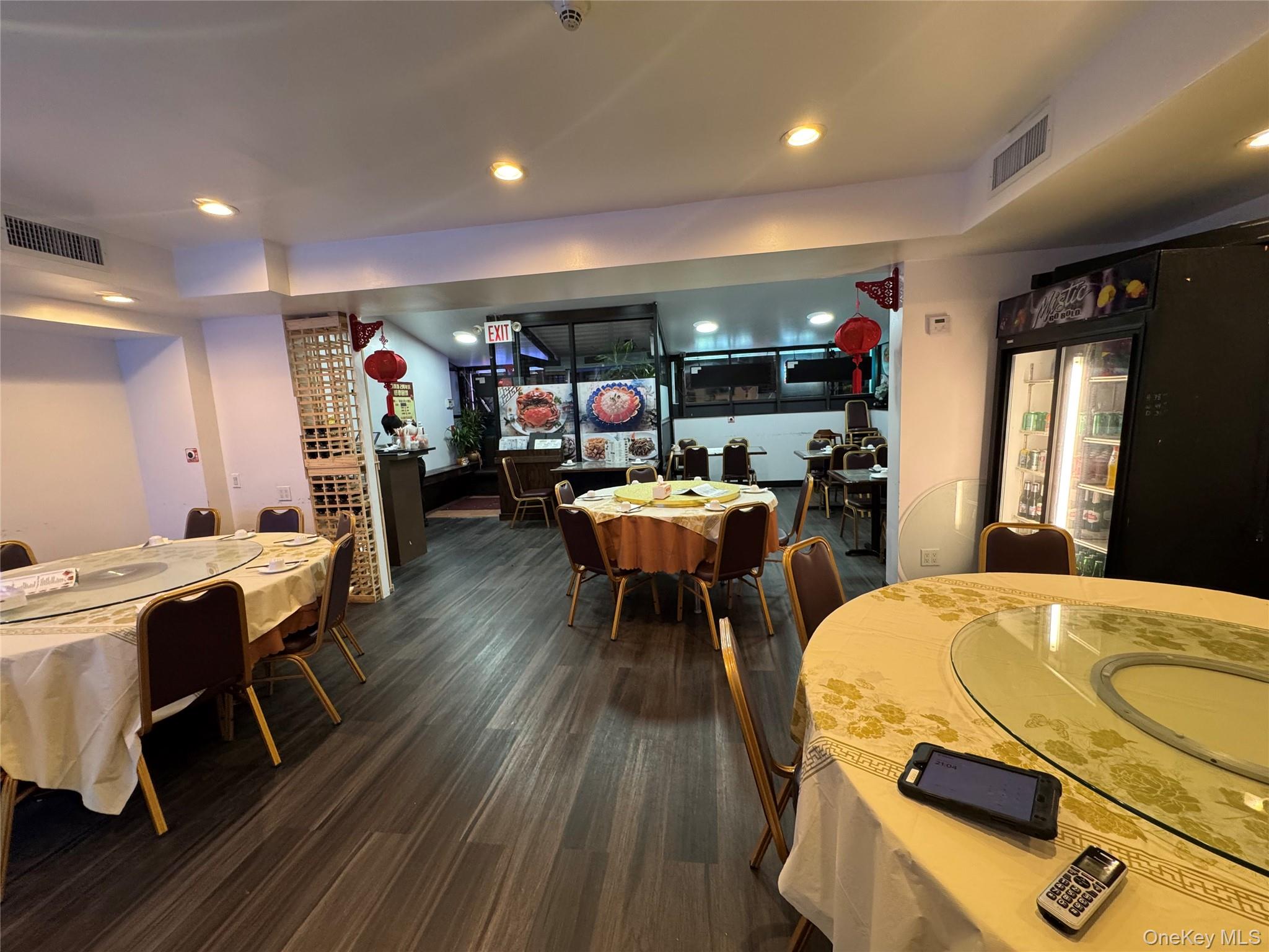 47-24 bell blvd, Bayside, NY 11361