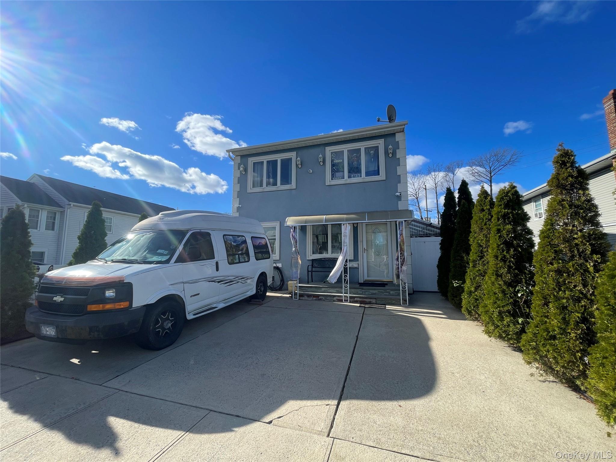 104 Ostend Road, Island Park, NY 11558